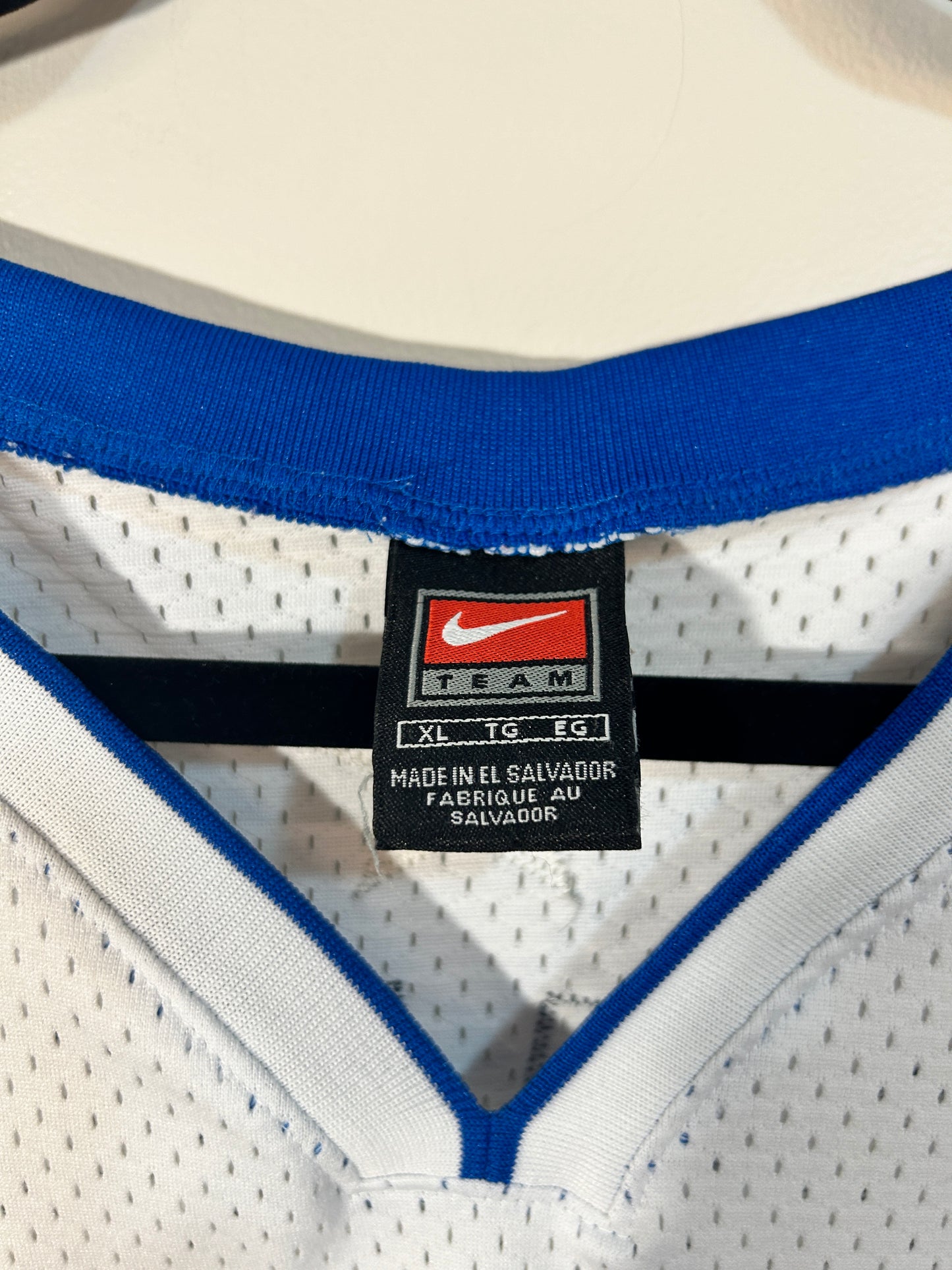 Vintage Nike Mavericks Michael Finley Jersey (XL)