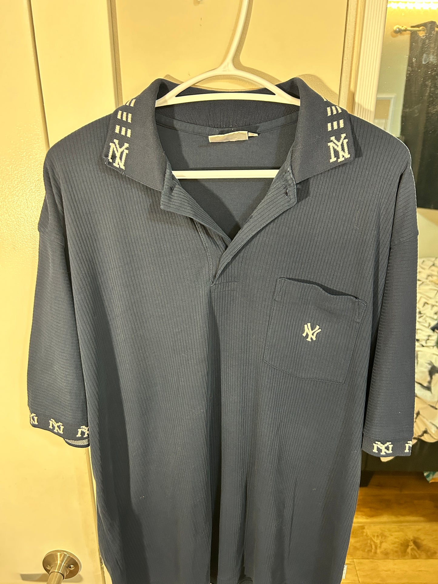 Vintage Yankees Polo Shirt (XL)