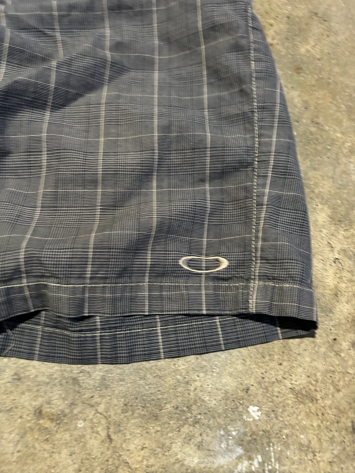Y2K Oakley Grey Plaid Shorts (33W)