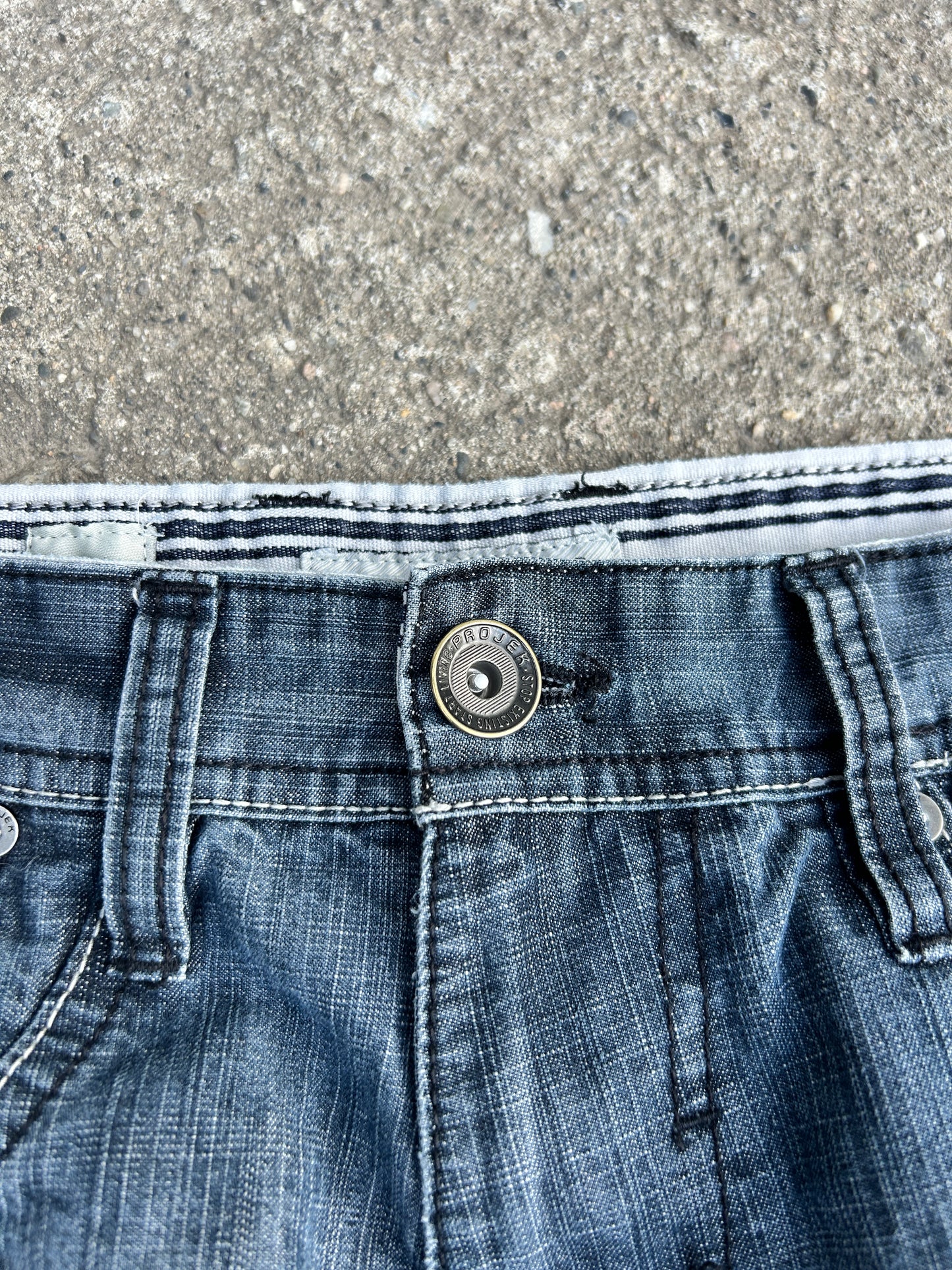 Y2K Projek Raw Jorts (31W)