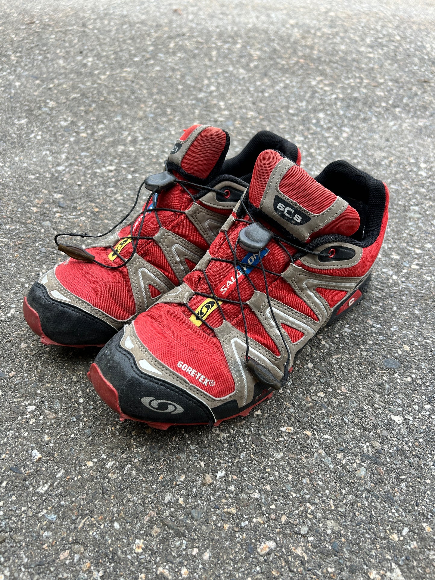 Red Salomon SpeedCross 2’s (10M)