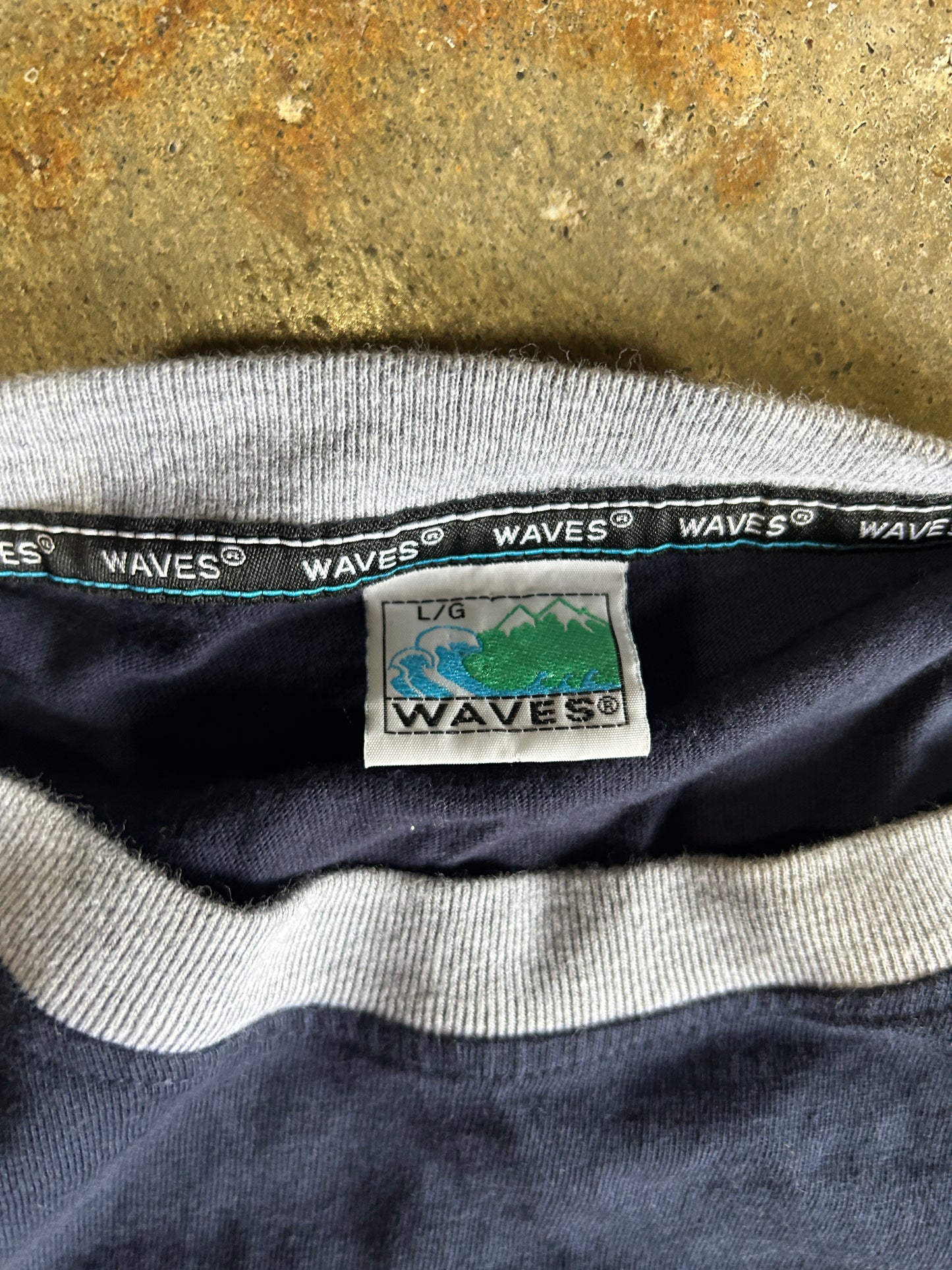 Canucks Waves Striped LS Shirt (L)