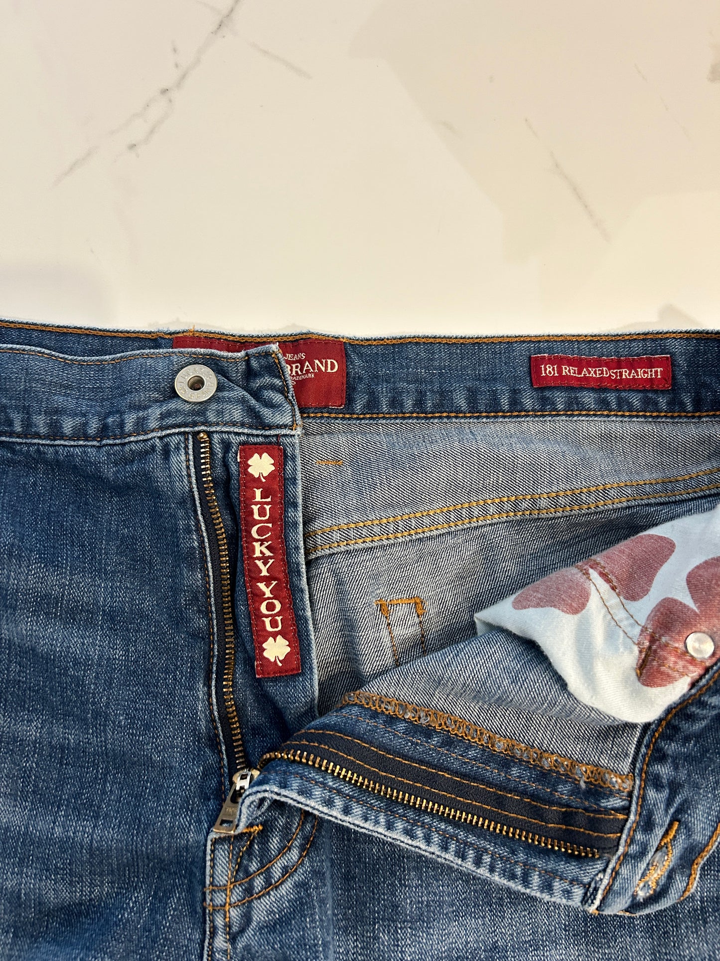 Y2K Lucky Brand Blue Jeans (38x30)