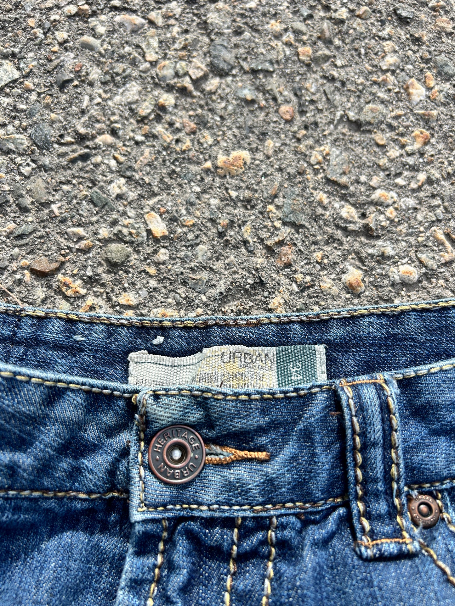 Y2K Urban Heritage Pocket Design Jorts (34W)
