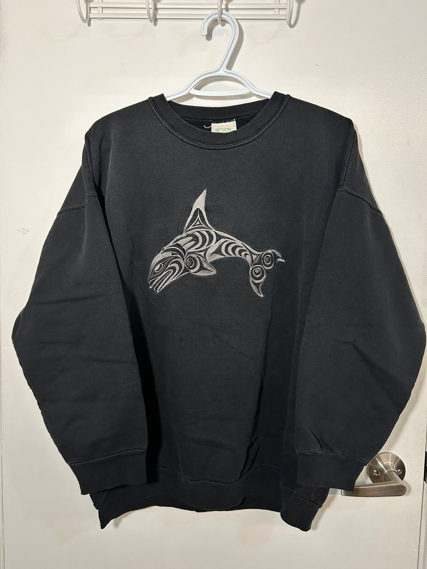 Vintage Indigenous Orca Crewneck (L)