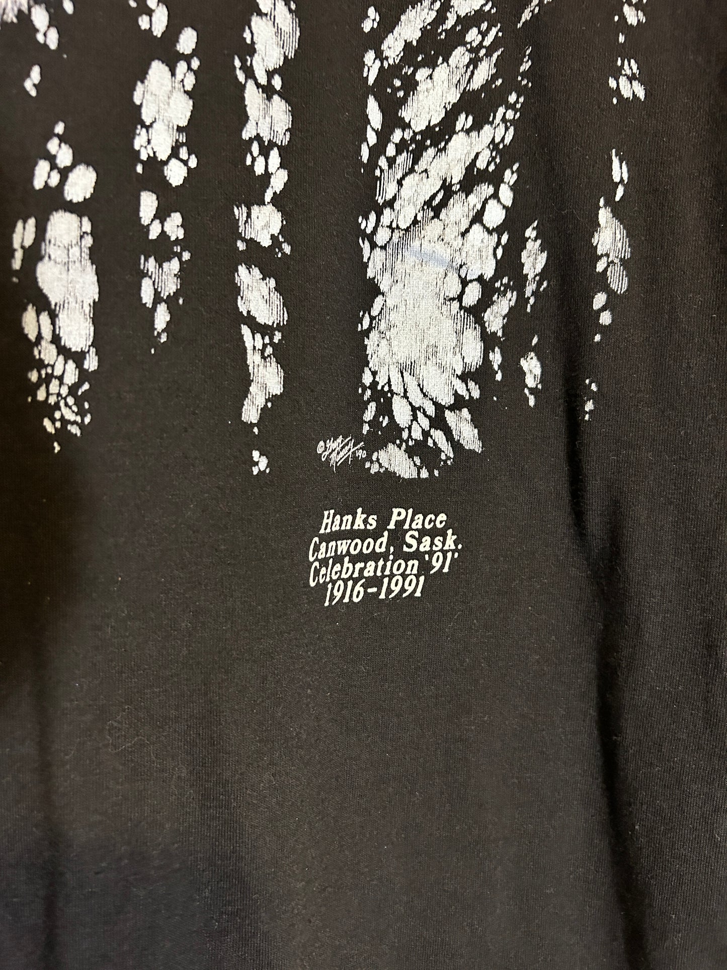 Vintage 1991 Single Stitch Harlequin Wolf Tee (L)