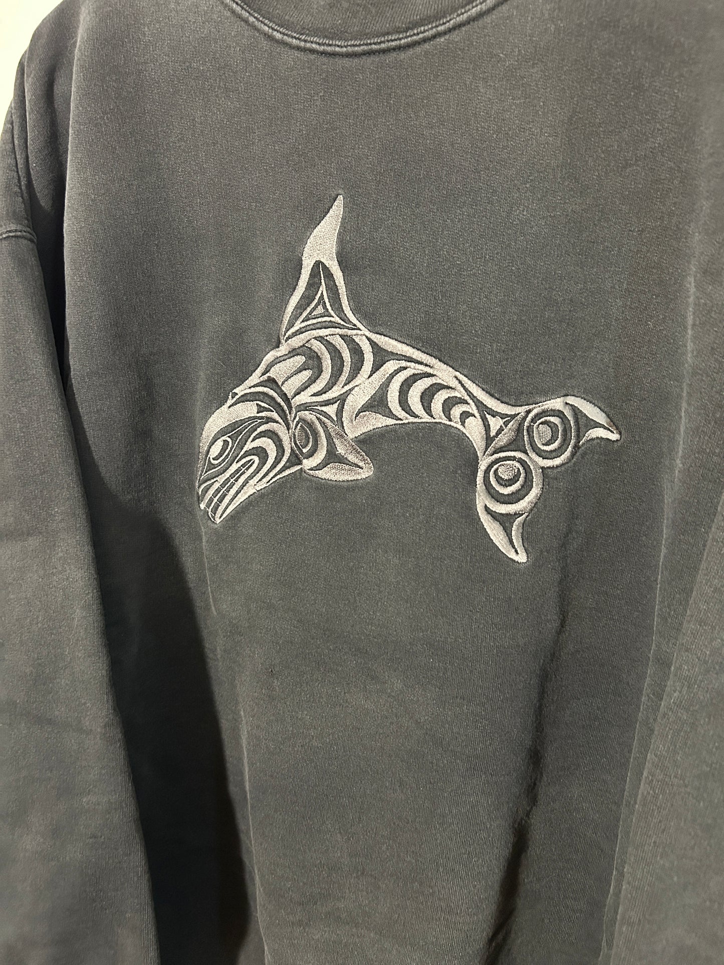 Vintage Indigenous Orca Crewneck (L)