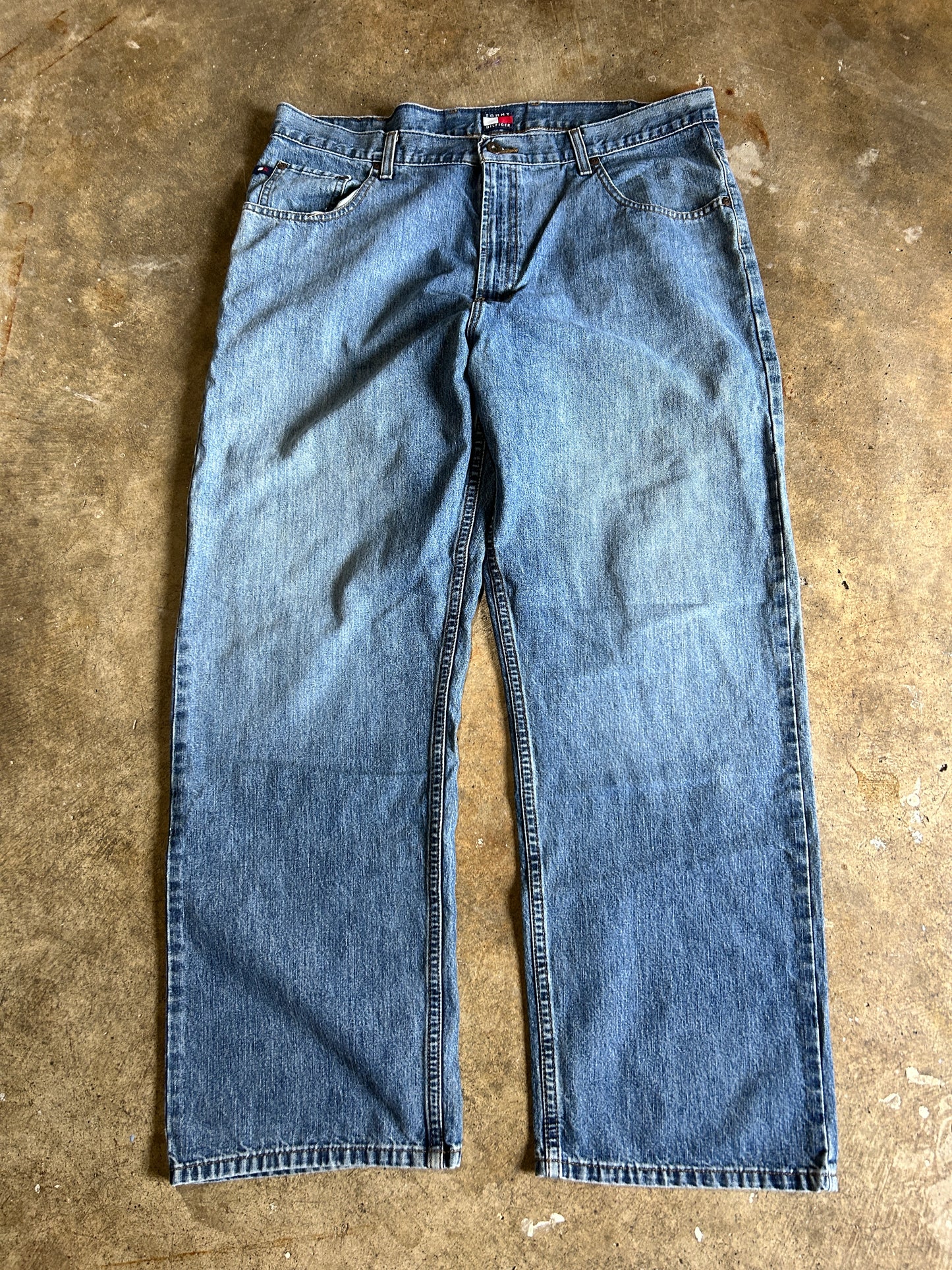 Vintage Tommy Hilfiger Faded Jeans (38x30)