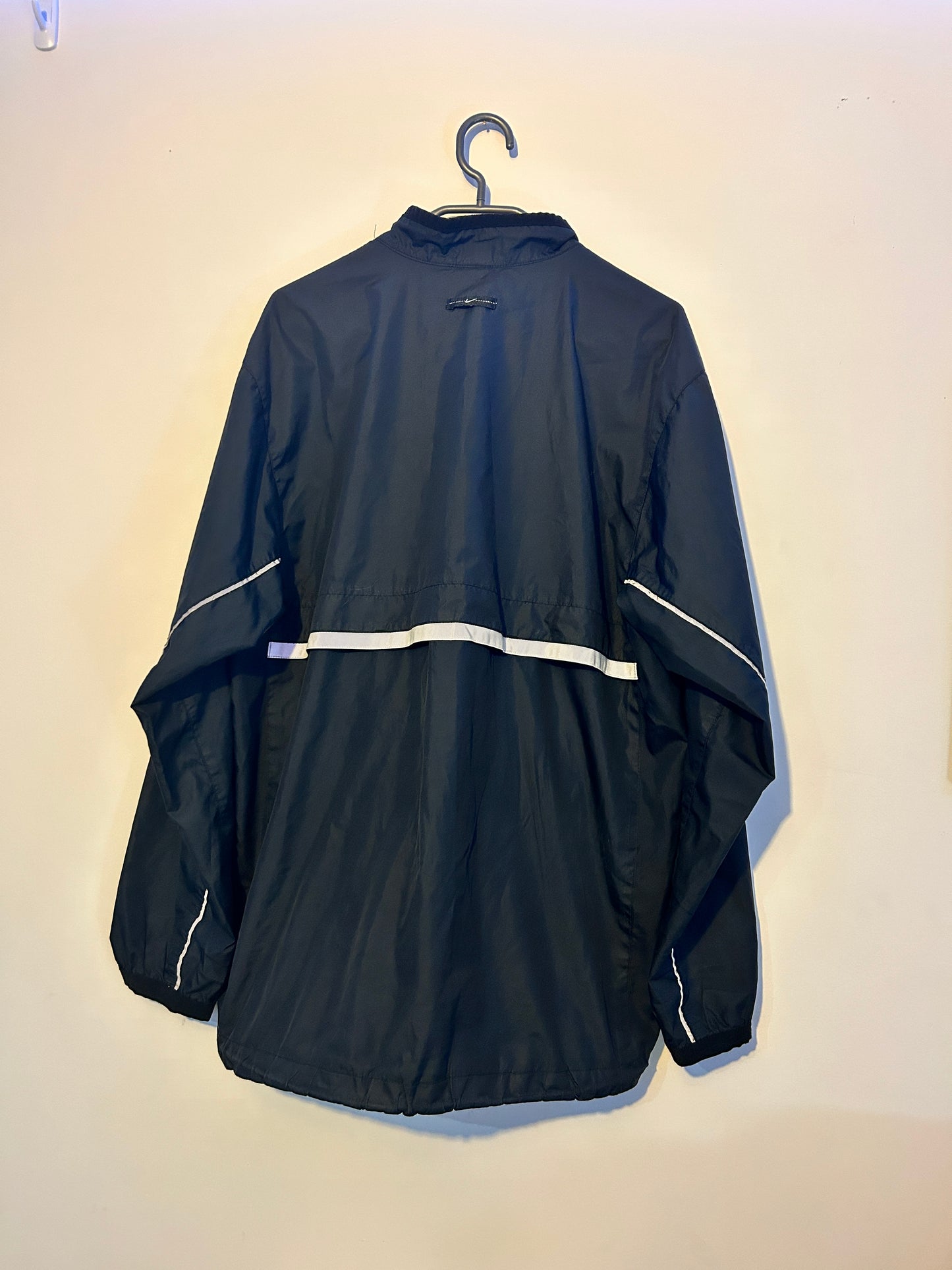Vintage Silver Tag Nike Windbreaker (M)