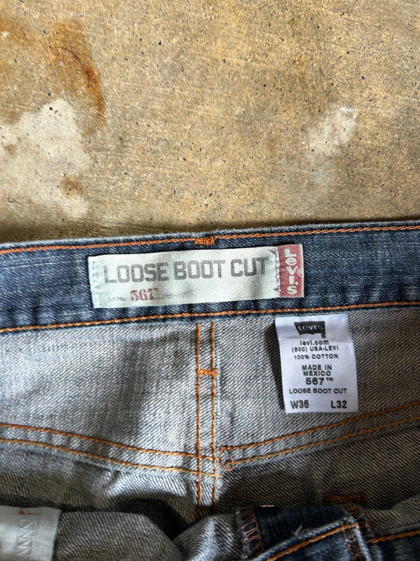 Levi’s 567 Loose Bootcut Jeans (36x32)