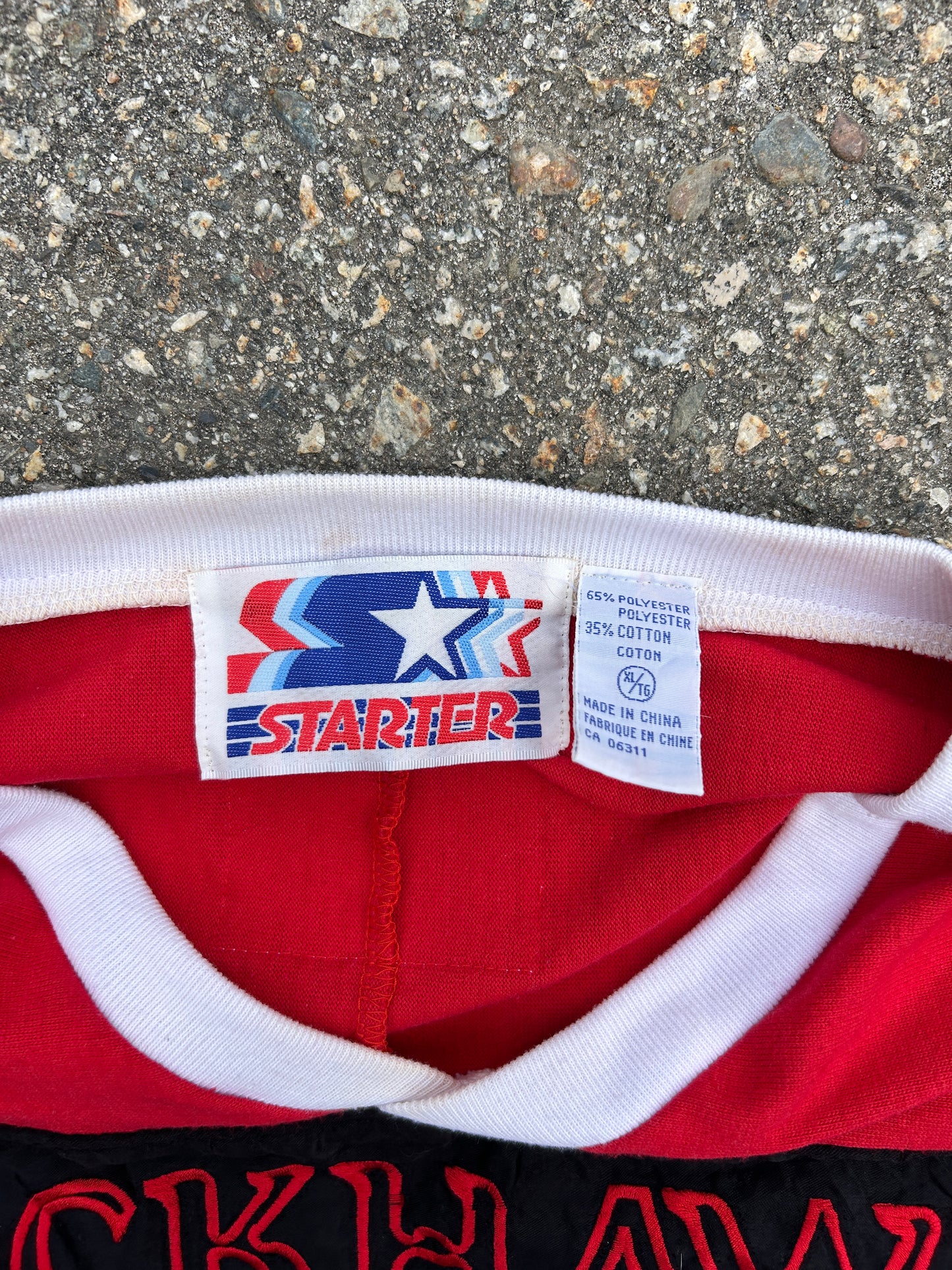 Vintage 90’s Starter Chicago Blackhawks Jersey (XL)