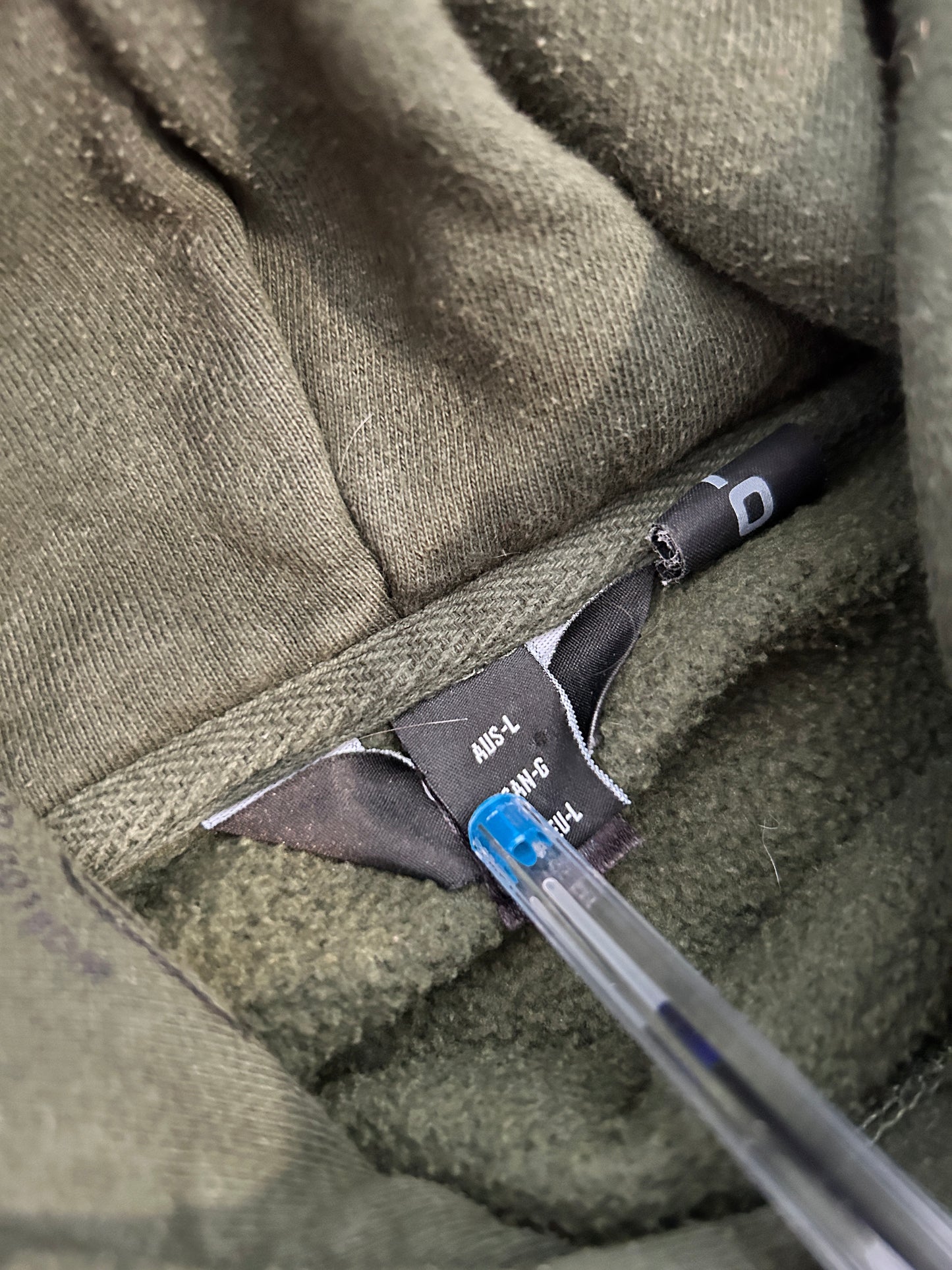 Y2K Heavyweight Volcom Hoodie (fits M)
