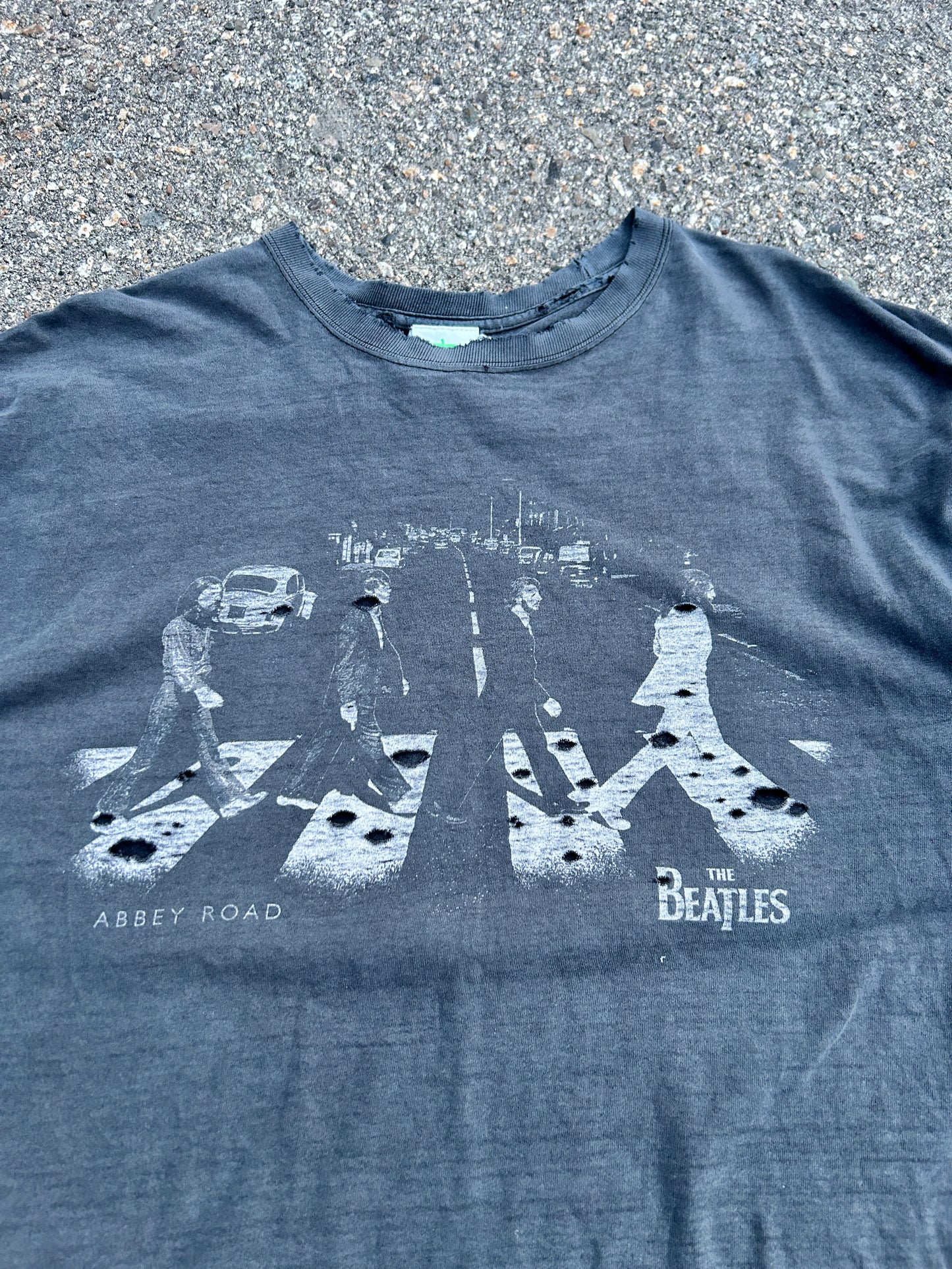 Vintage 2005 Thrashed Beatles Abbey Road Tee (XL)