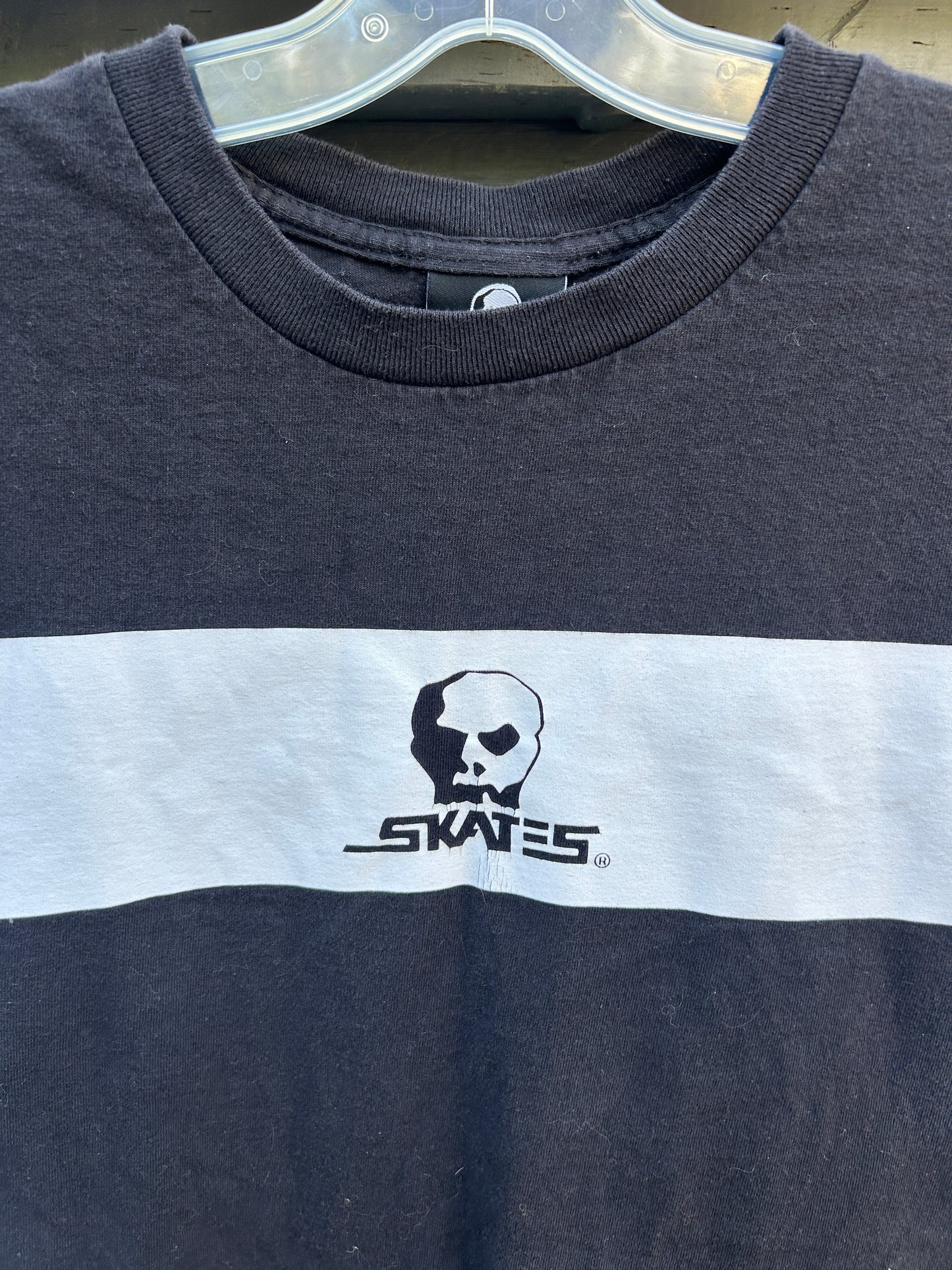 Vintage Skates Skull Logo Skateboarding Tee (M)