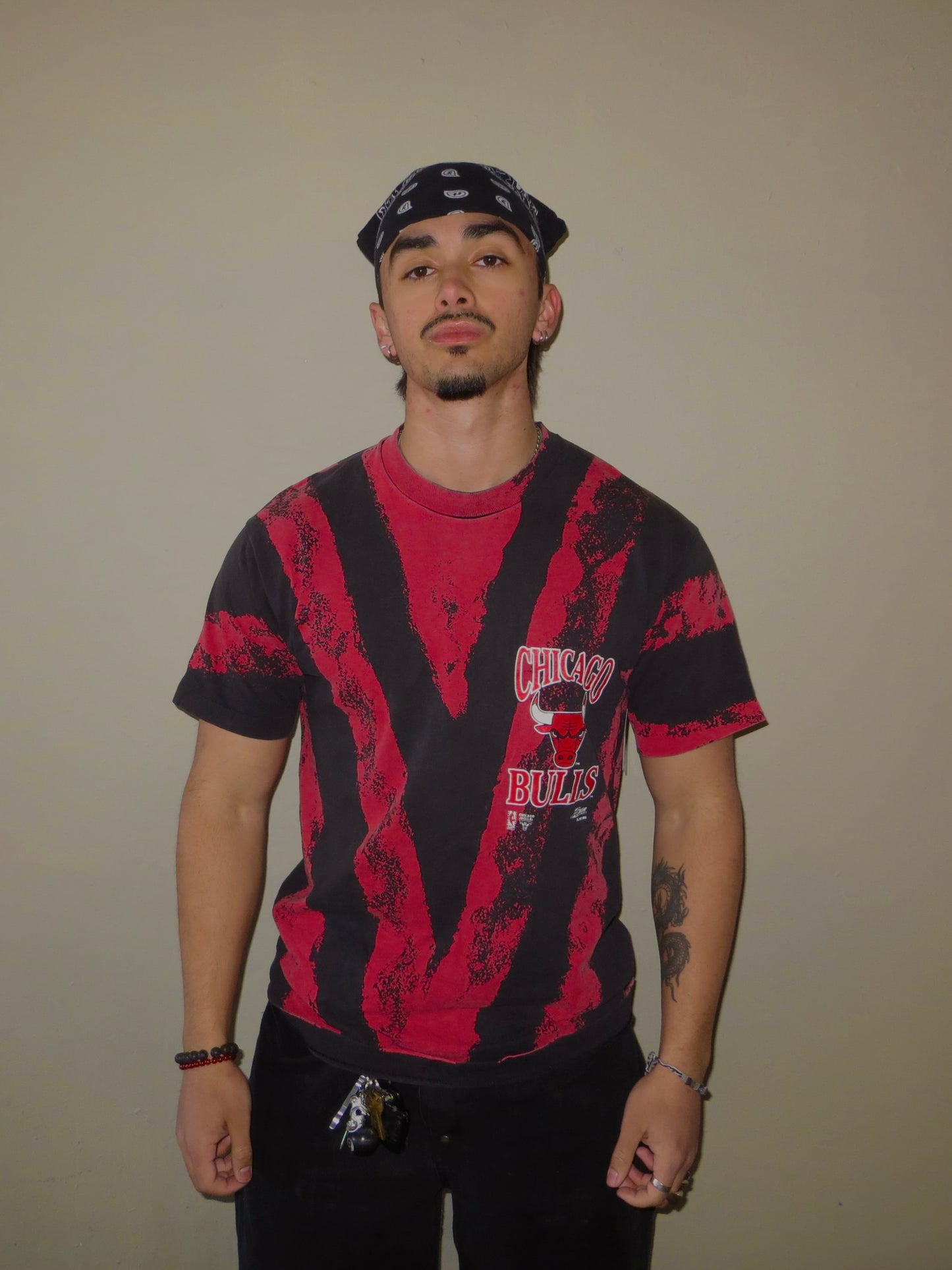 Vintage 90’s Stripe Dyed Chicago Bulls Tee (L)