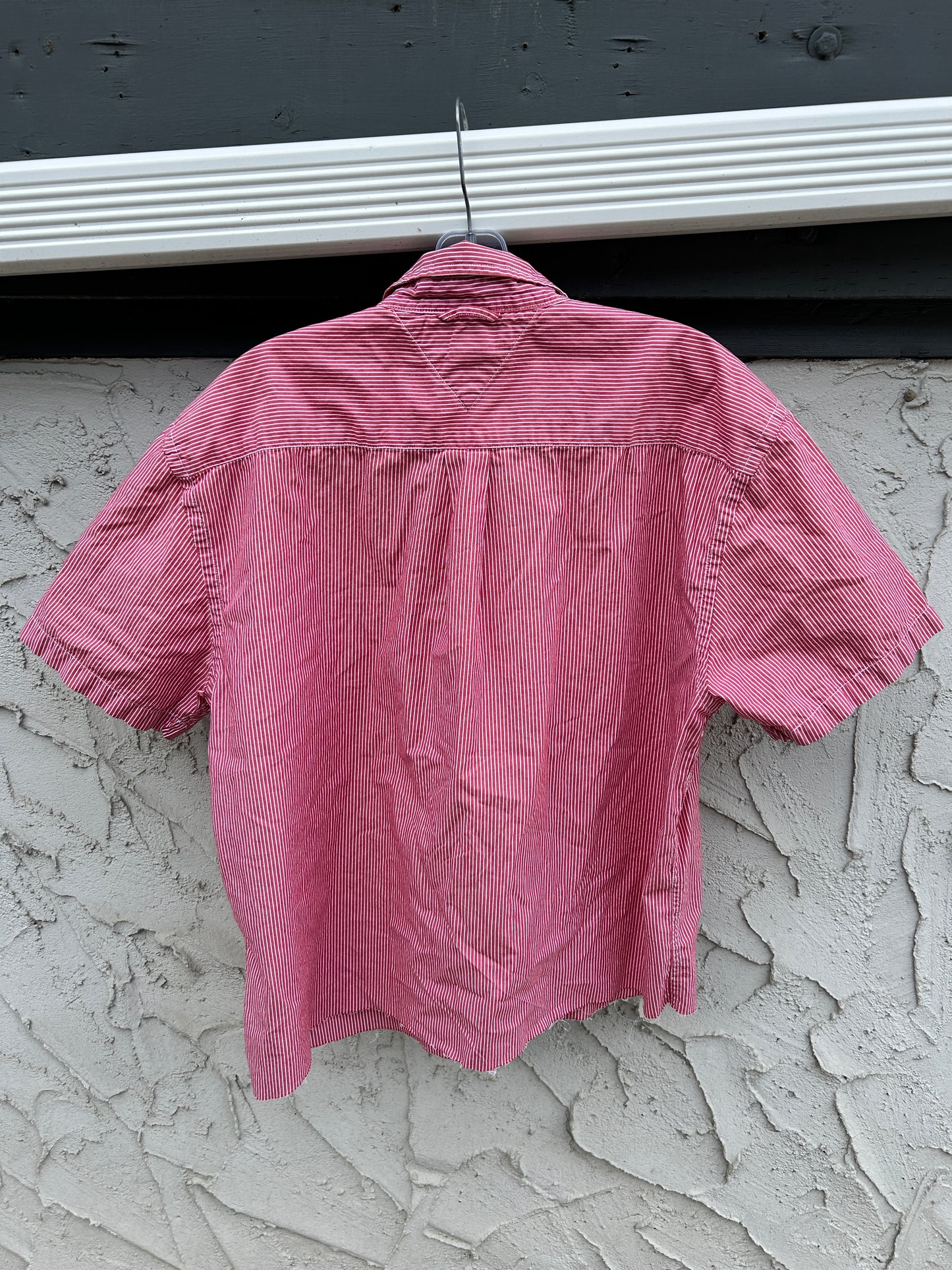 Red Tommy Hilfiger Cropped Button Up (XL)