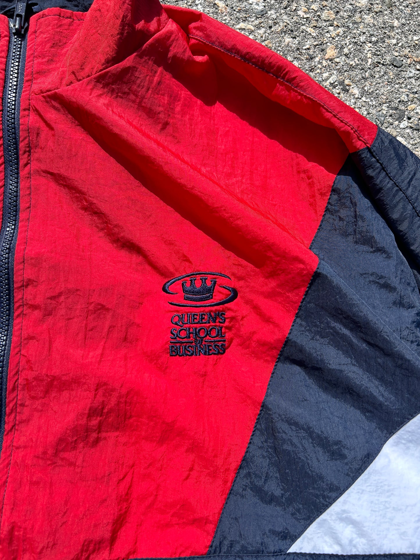 Vintage Queens University Sharktooth Style Windbreaker (XL)