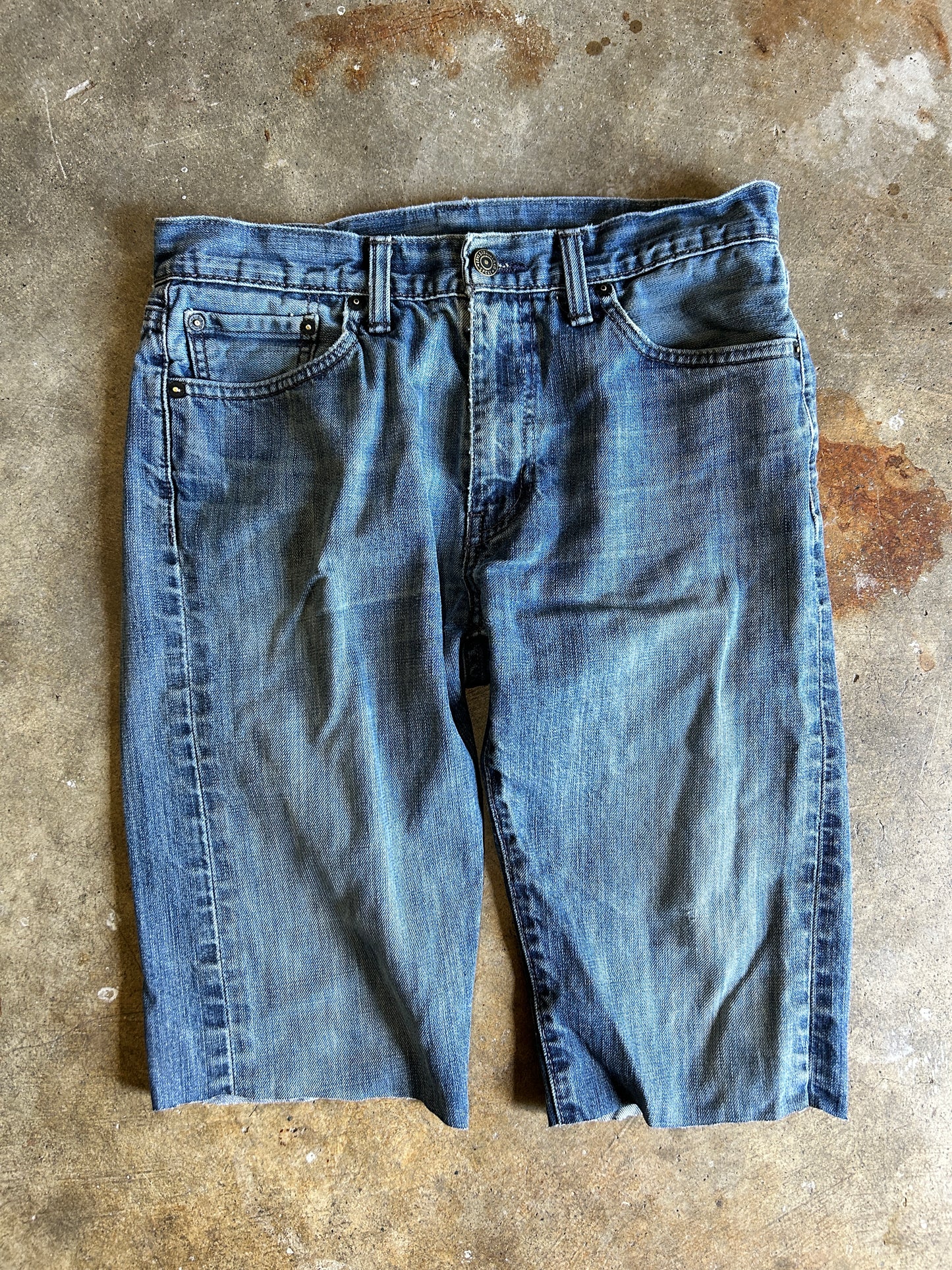 Levi’s 513 Cutoff Jorts (32W)