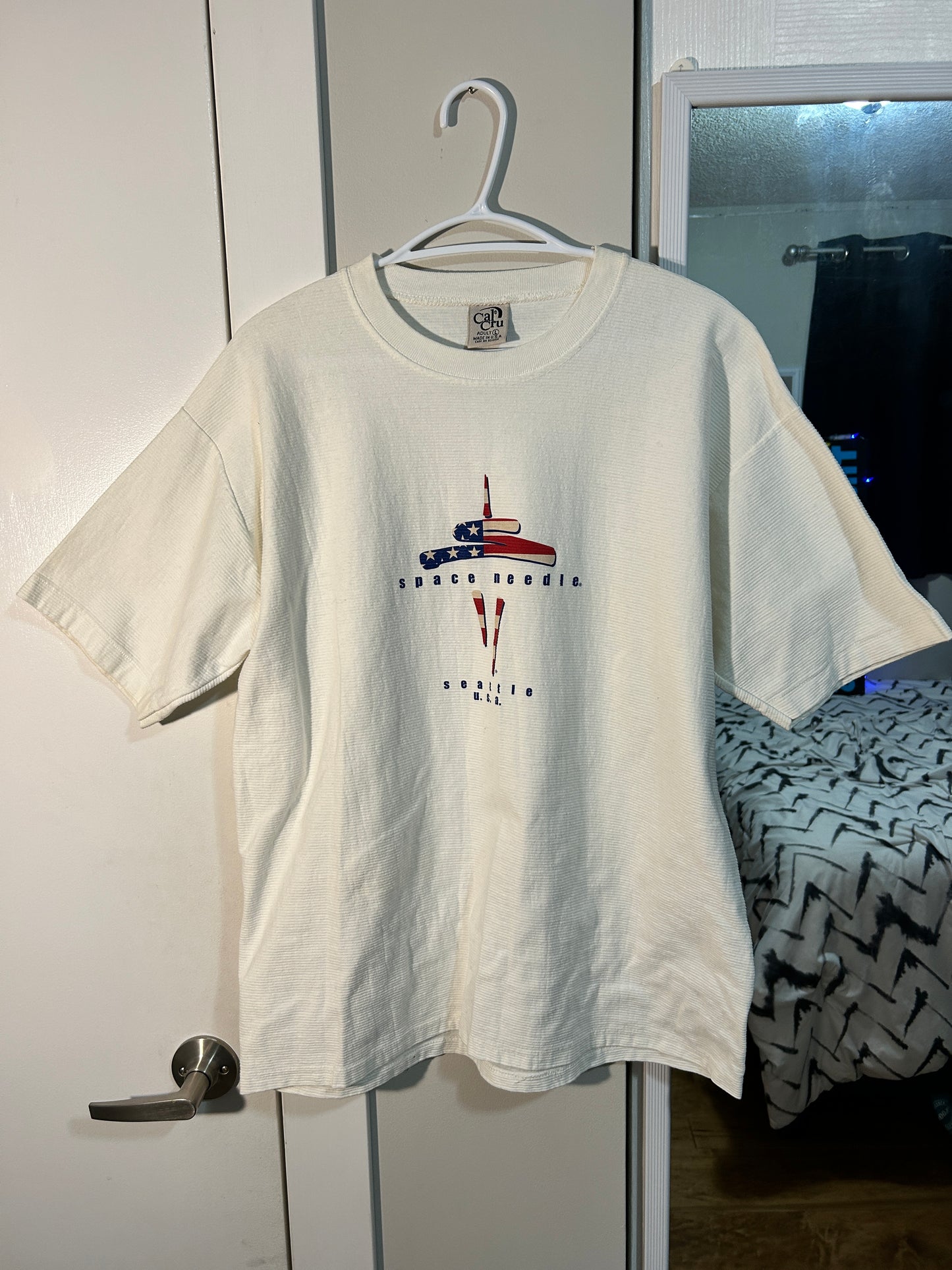 Vintage Space Needle Ribbed Tee (L)