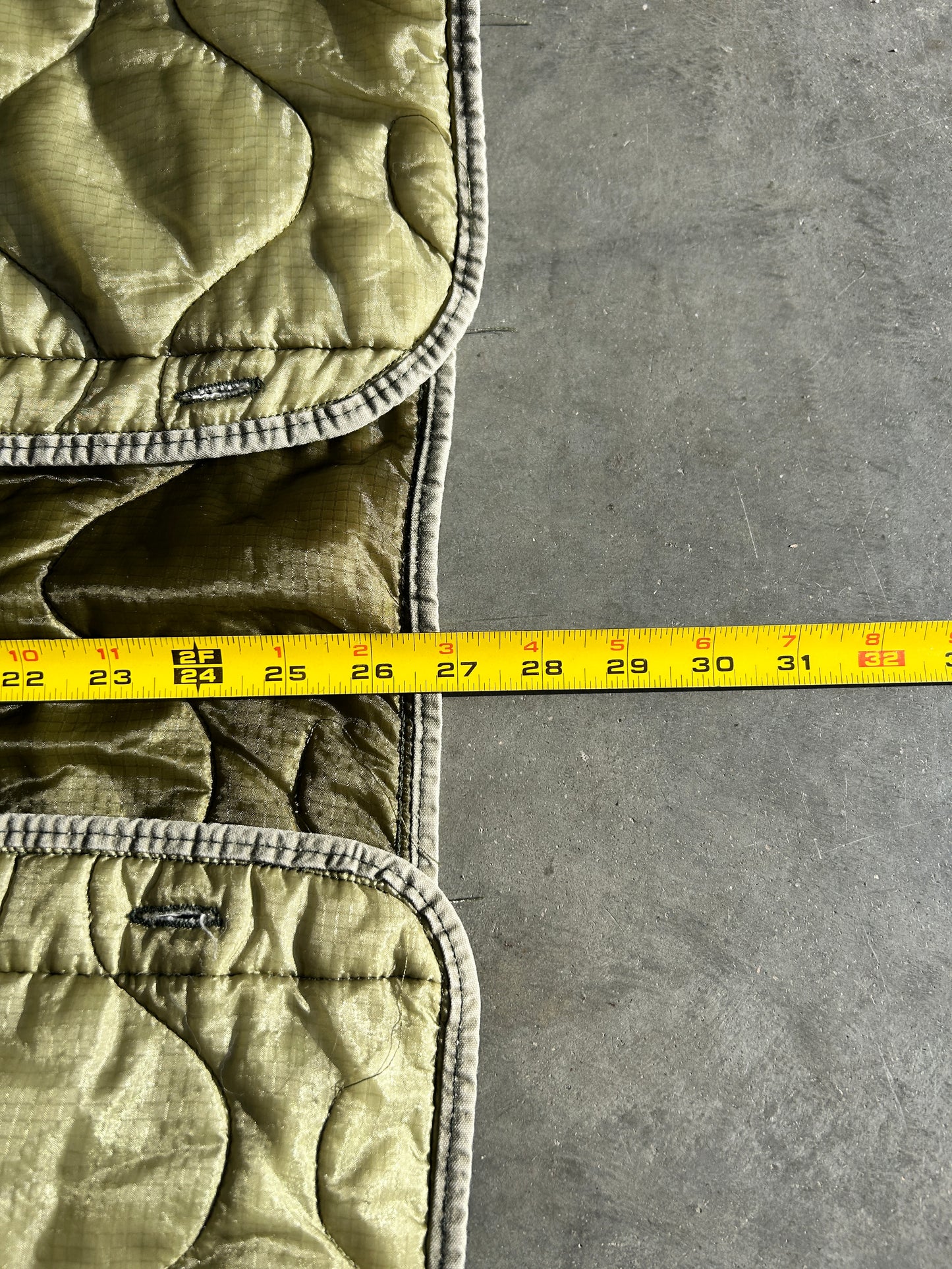 Vintage Olive Military Jacket Liner (L)