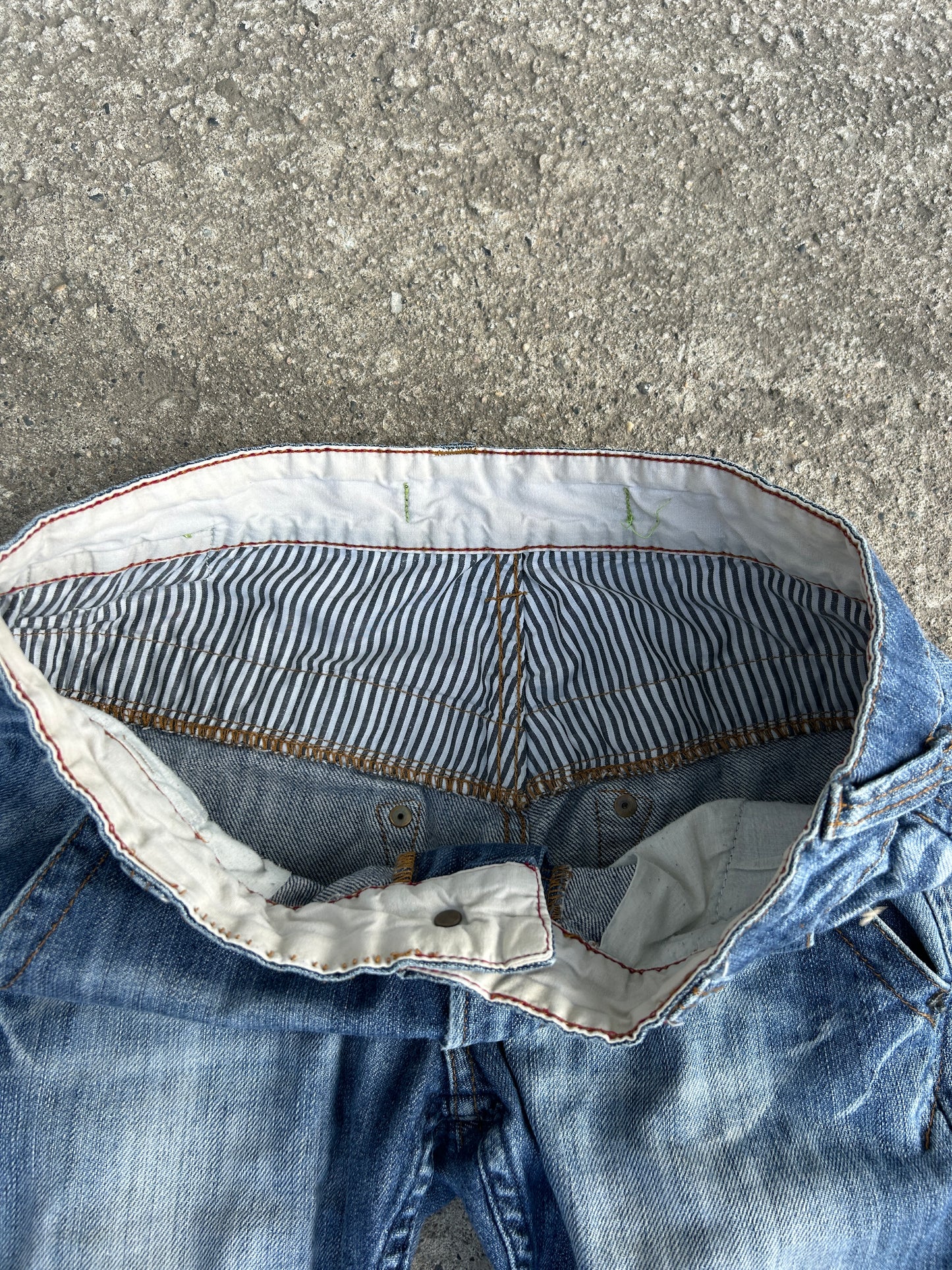 Twisted Mind Lightwash Jorts (32W)