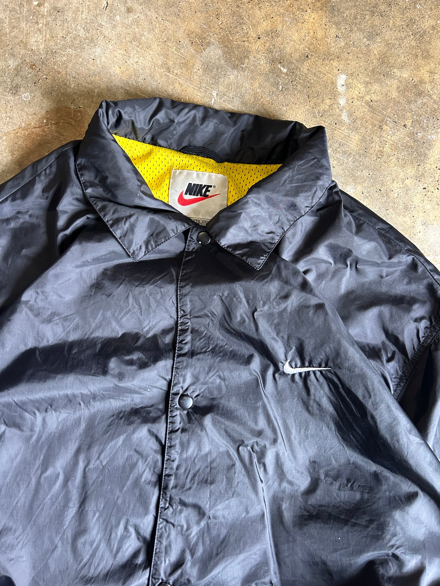 Vintage Yellow Logo Nike Windbreaker (2XL)
