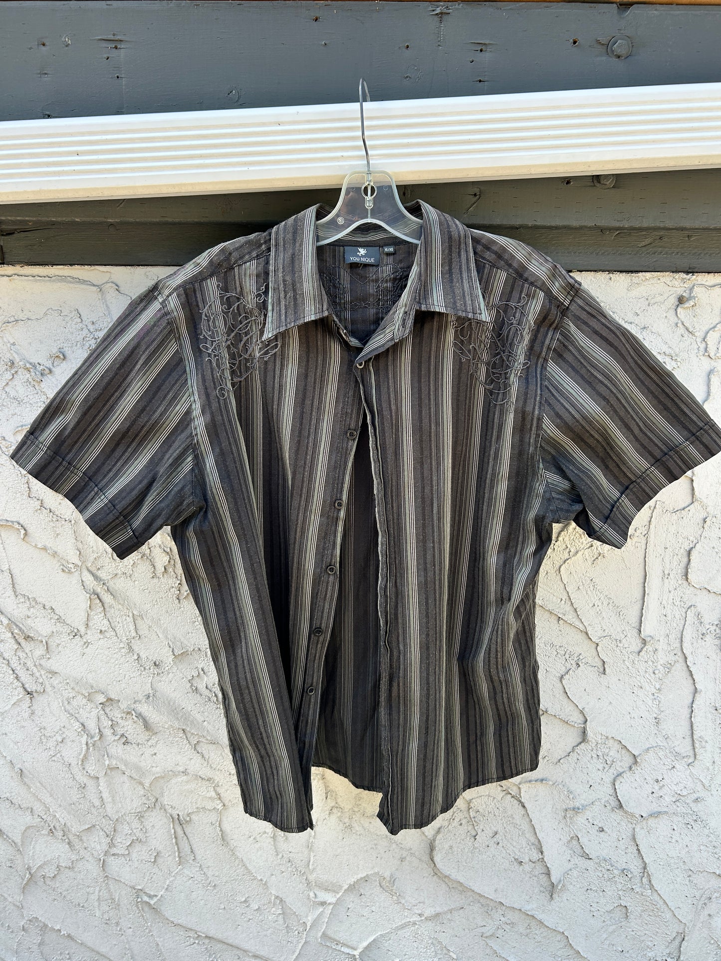 Y2K Green & Brown Embroidered Button Up (XL)