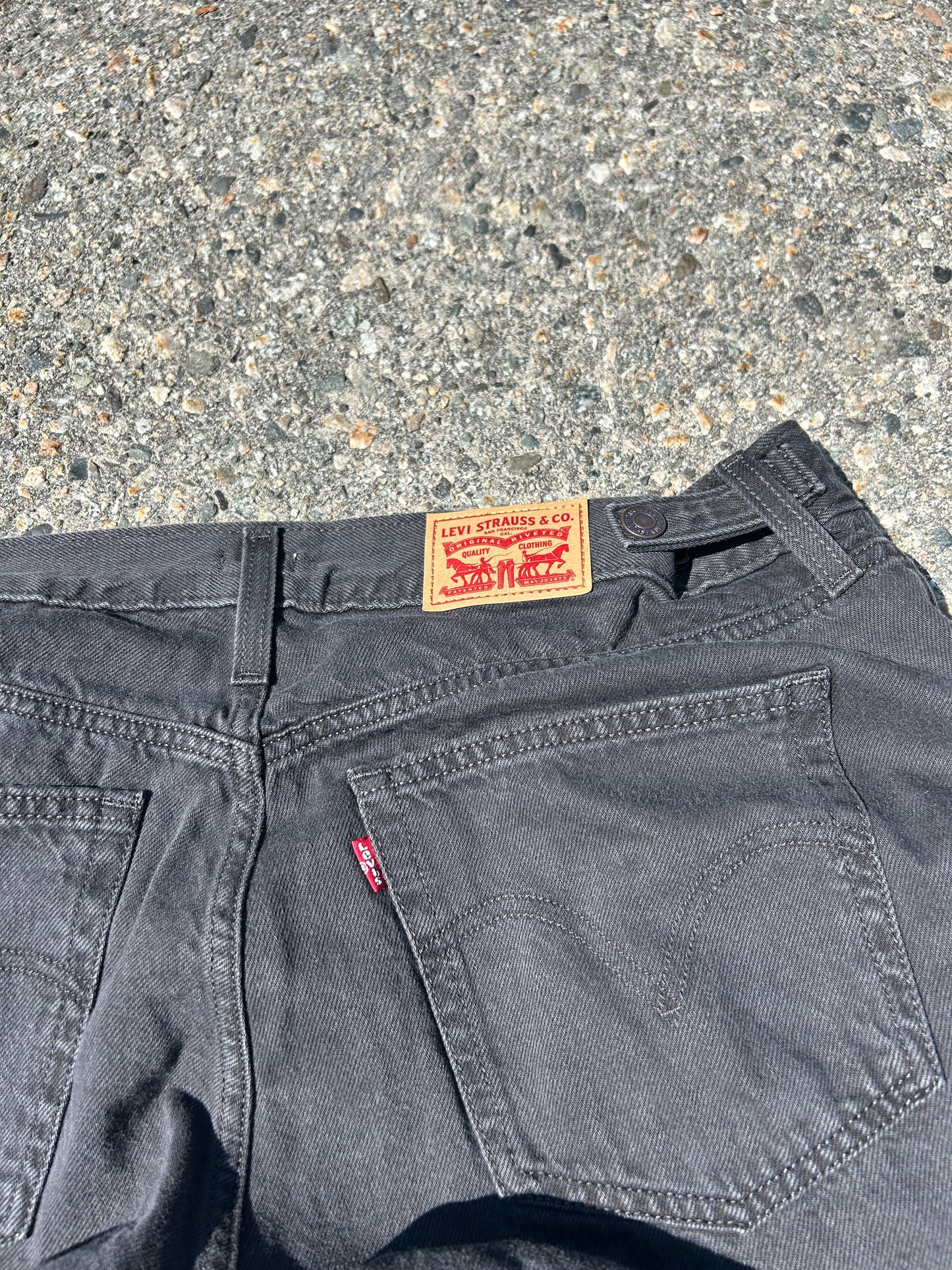 Black Levi’s Cinch Baggy Jeans (34x32)