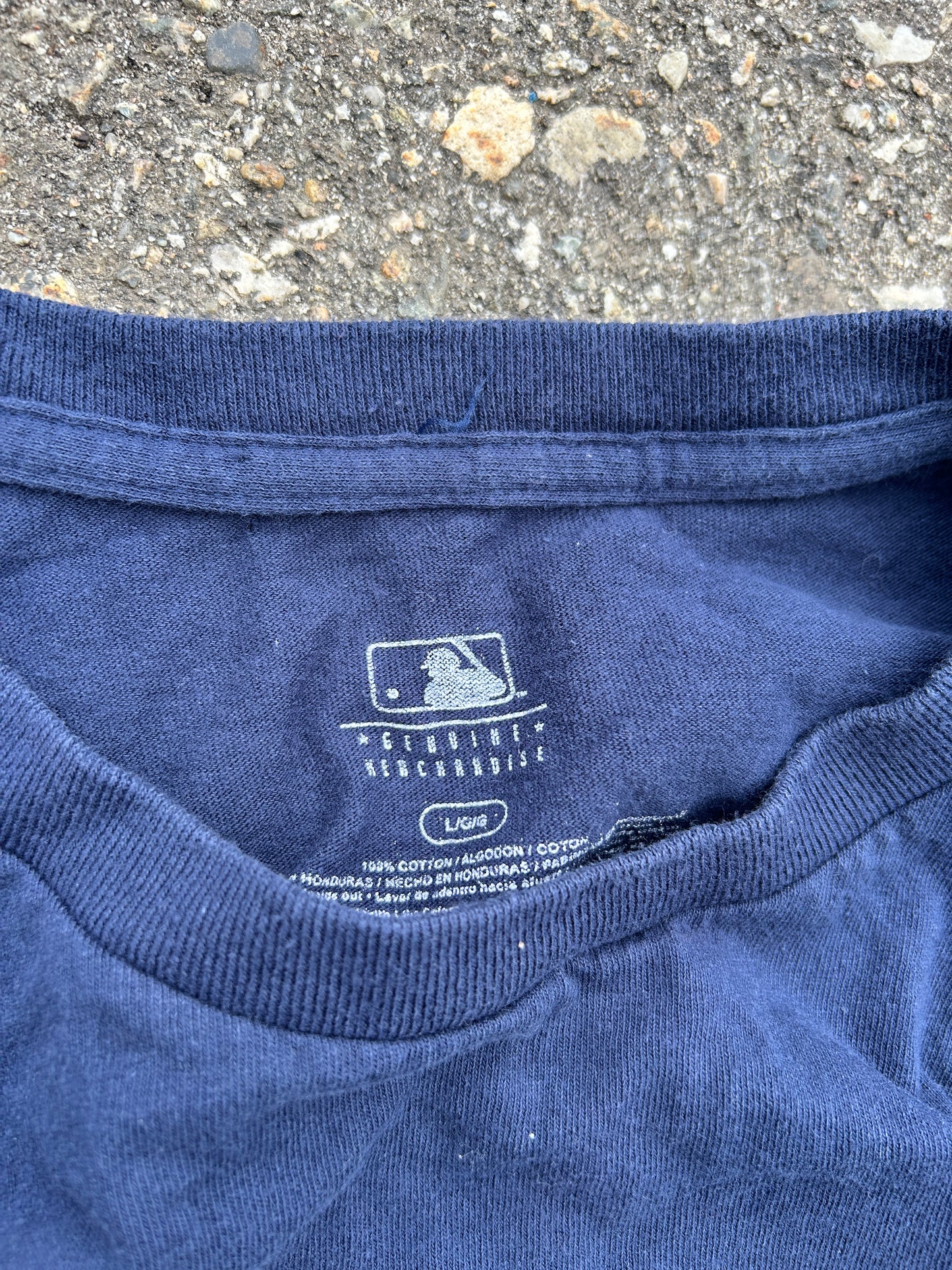 Navy New York Yankees Graphic Tee (L)