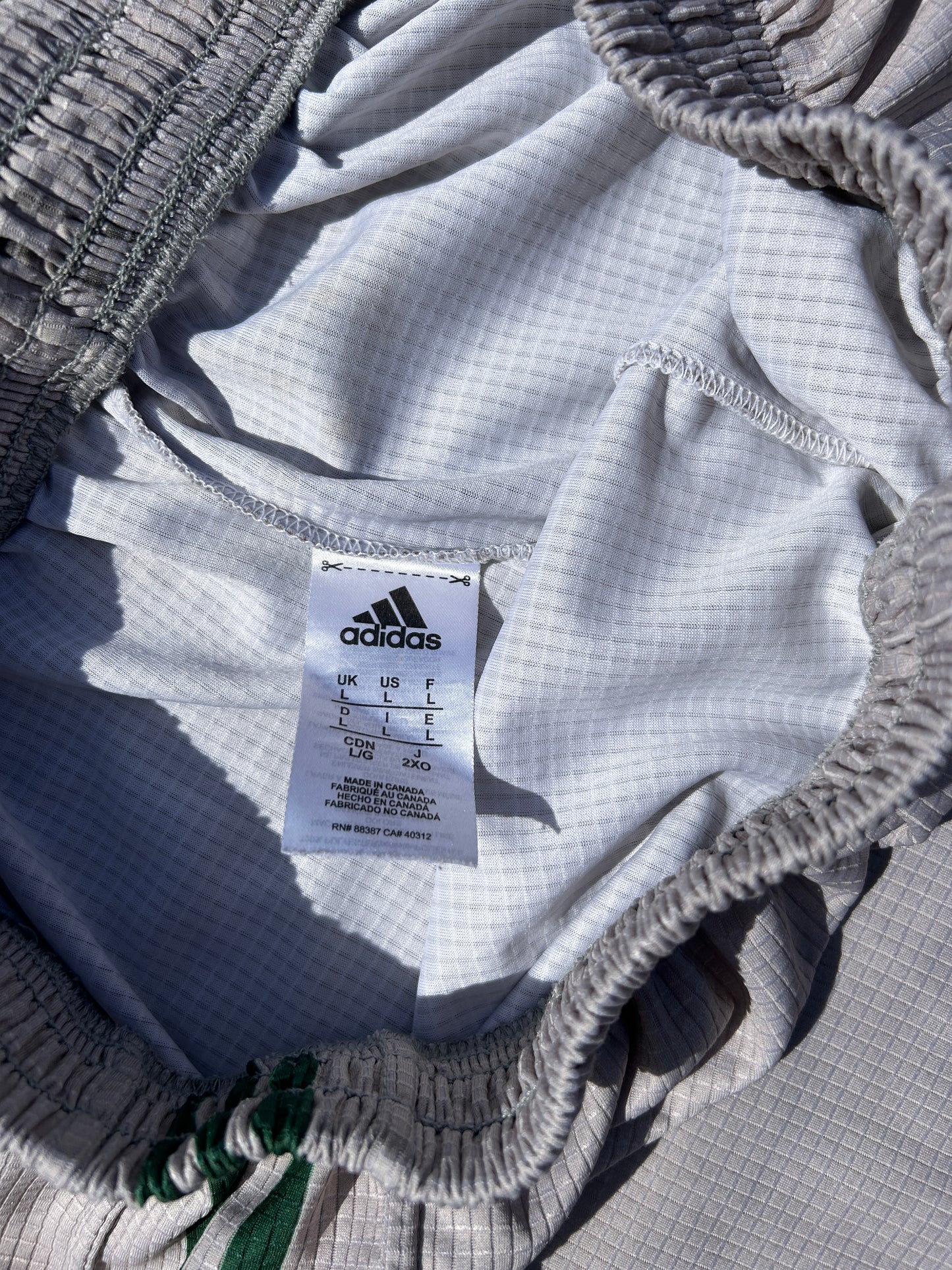 Vintage Adidas Baggy Shorts (L)