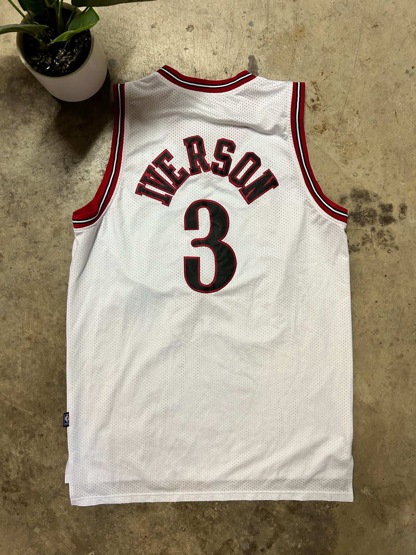 Adidas Allen Iverson White Sixers Jersey (XL)