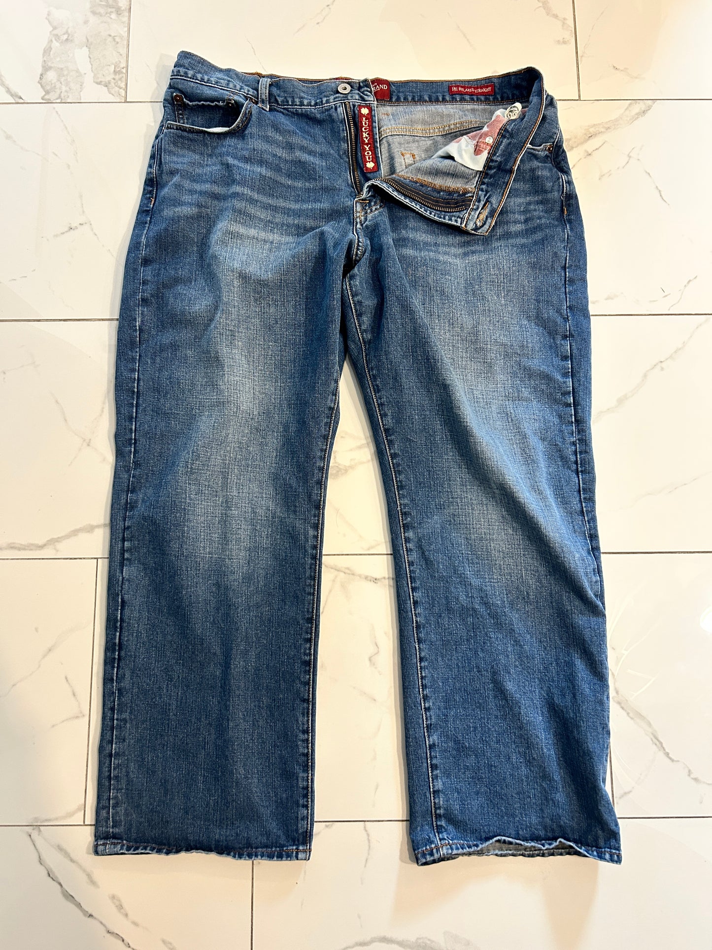 Y2K Lucky Brand Blue Jeans (38x30)