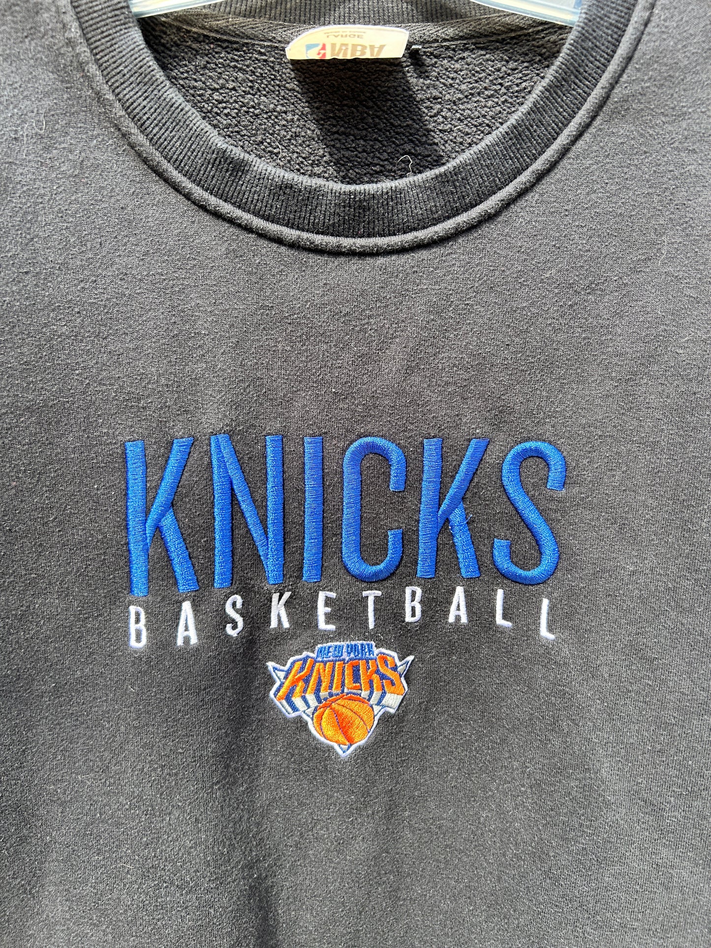 Black New York Knicks Crewneck (L)
