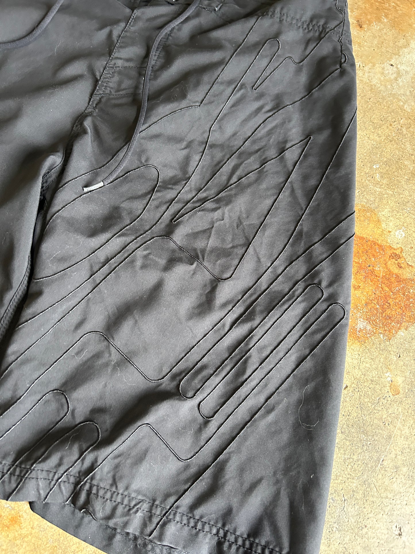 Y2K Black Oakley Board Shorts (34W)