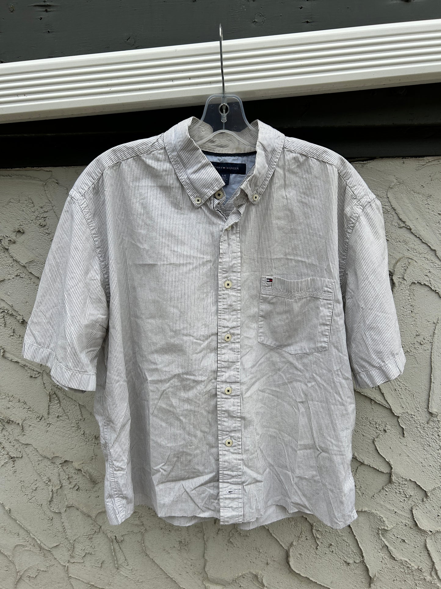 Cropped Tommy Hilfiger Button Up (L)