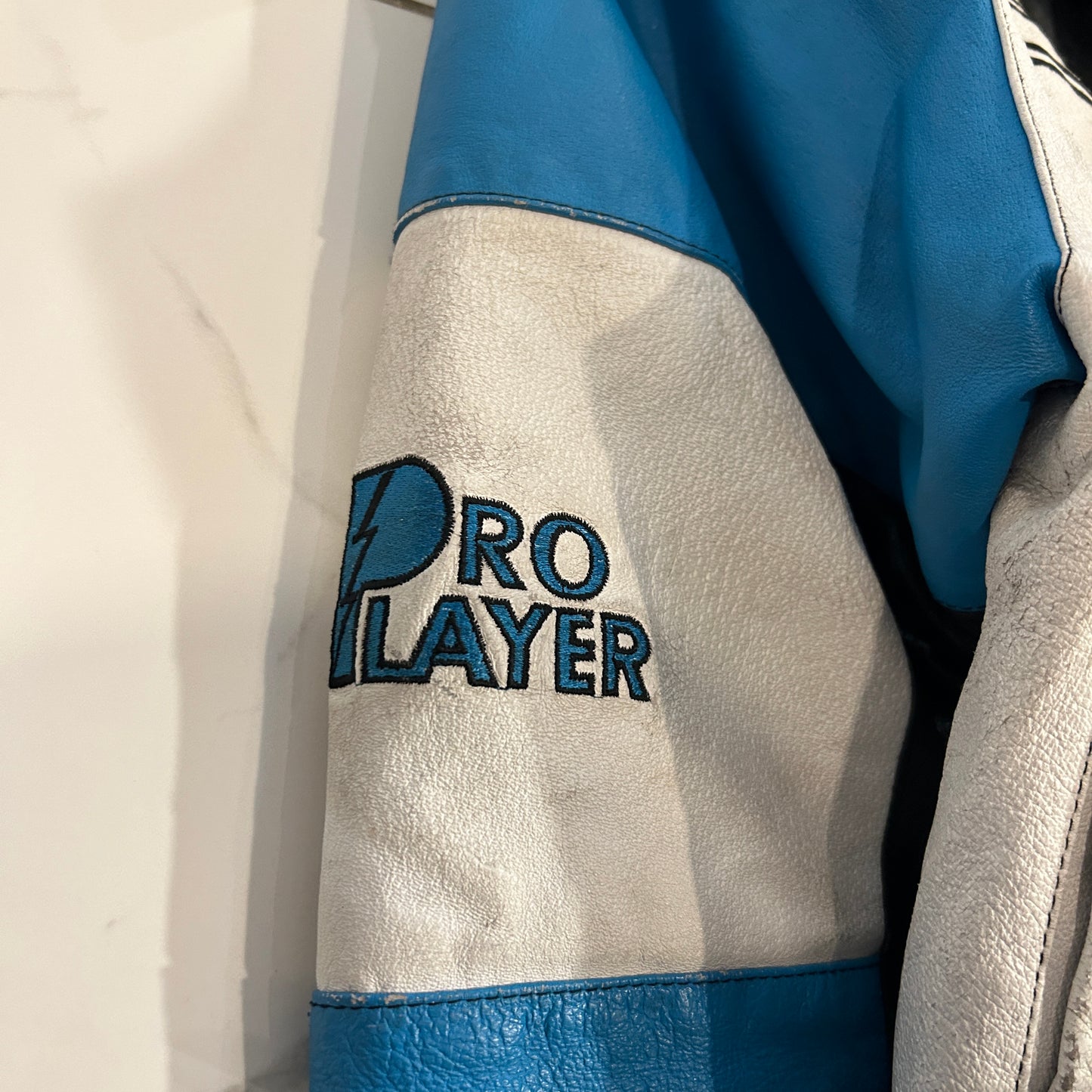 Vintage Pro Player Carolina Panthers Leather Jacket (L)
