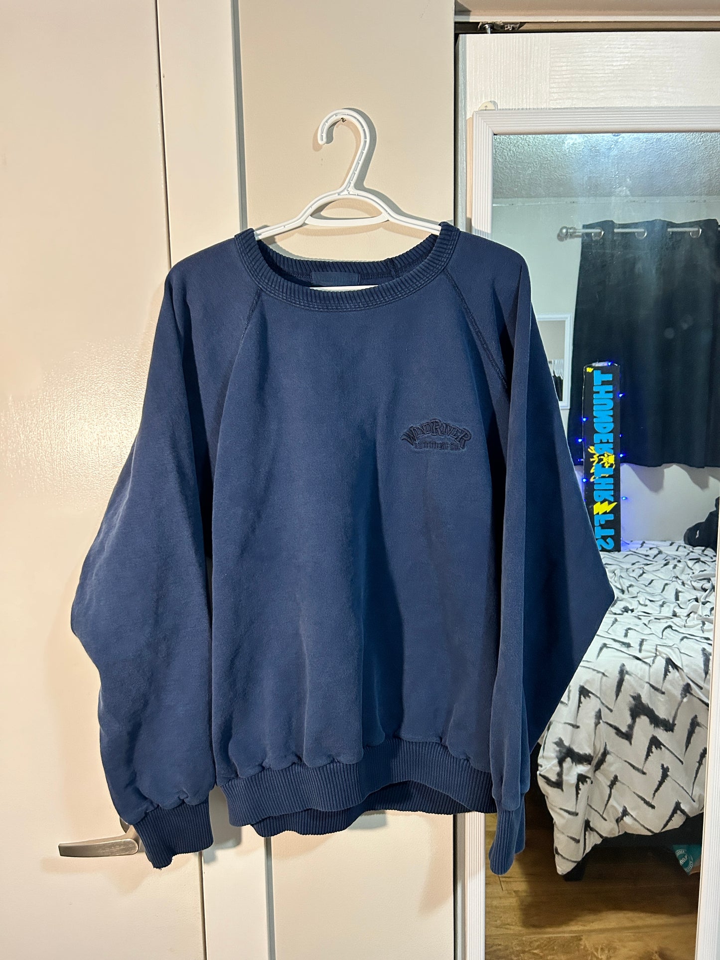 Vintage Wind River Crewneck (XL)