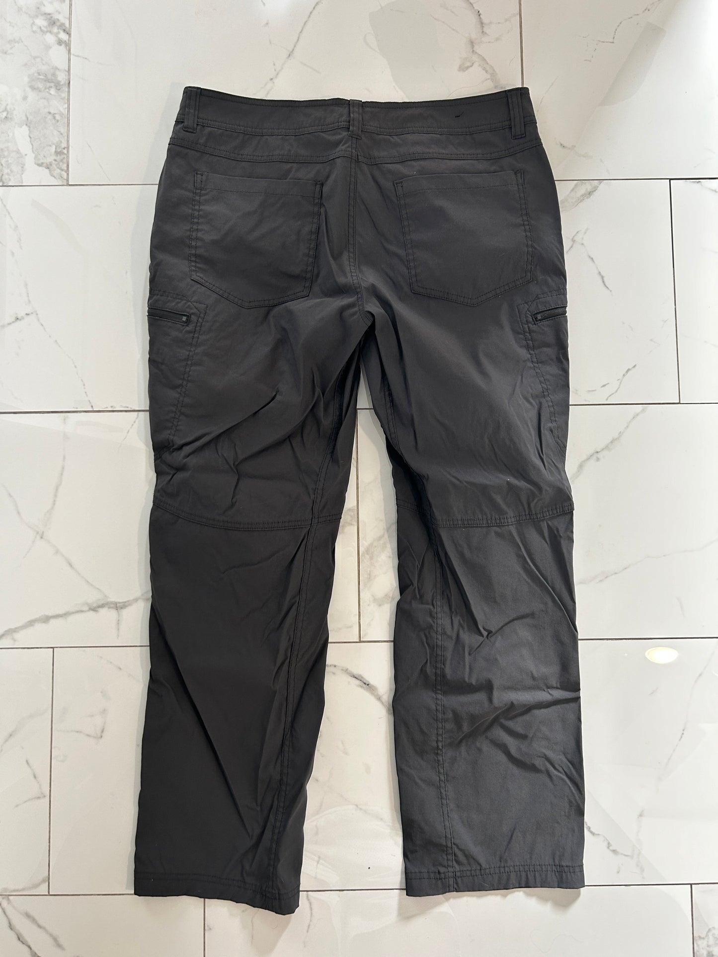 BCClothing Light Cargo Pants (36x30)