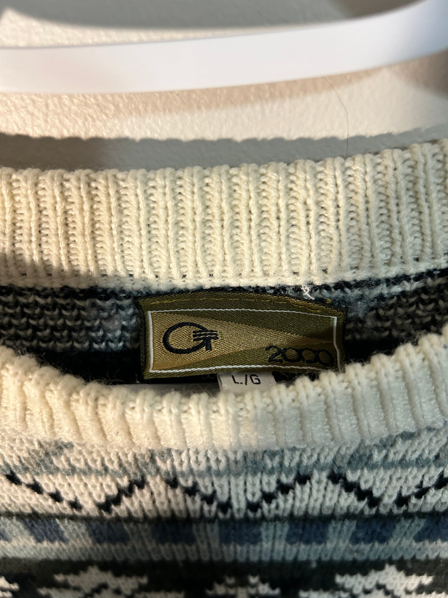 2000 Winter Knit Sweater (L)