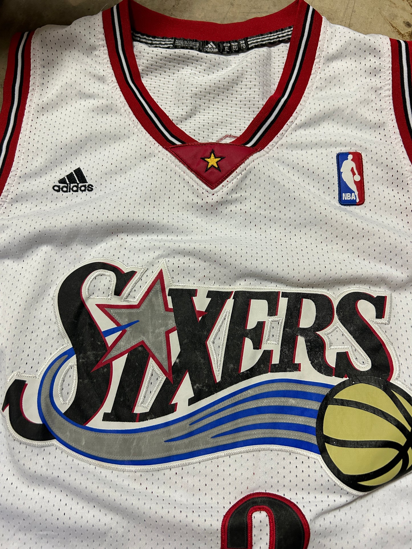 Adidas Allen Iverson White Sixers Jersey (XL)