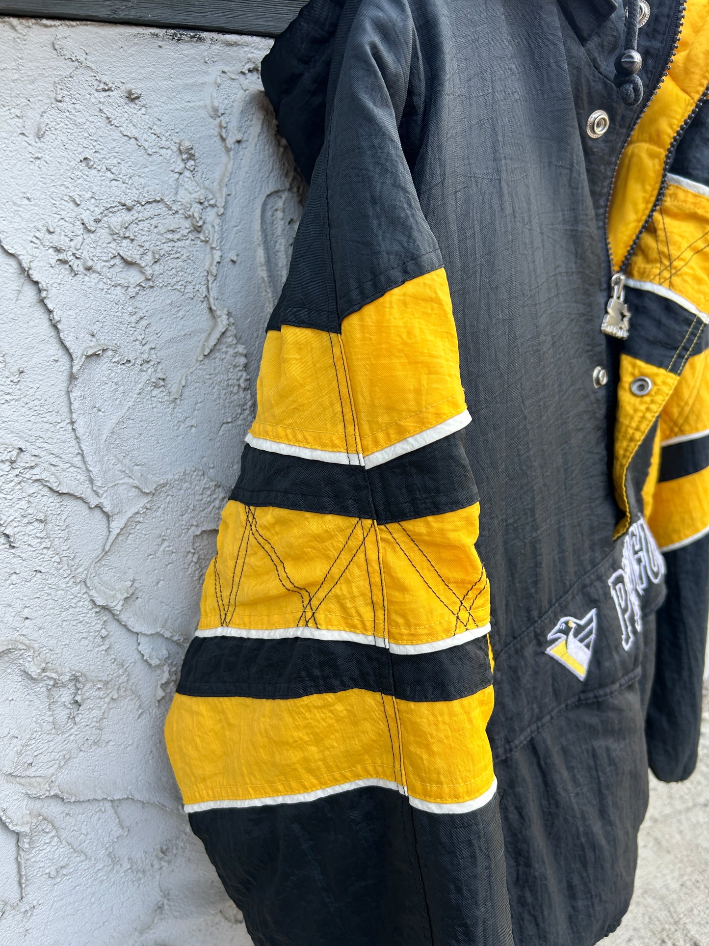 Vintage Pittsburgh Penguins Starter Jacket (XL)