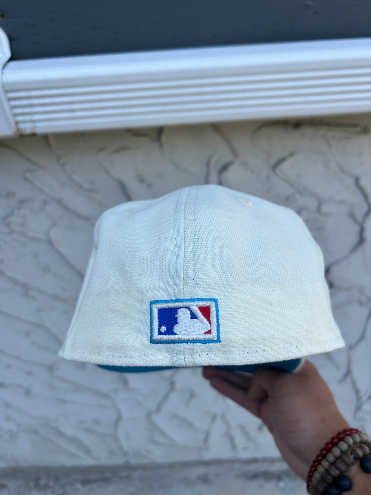 Toronto Blue Jays White Fitted Hat (7 1/4)