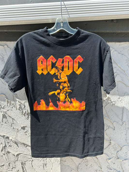 Vintage 2005 AC/DC Flame Graphic Tee (M)