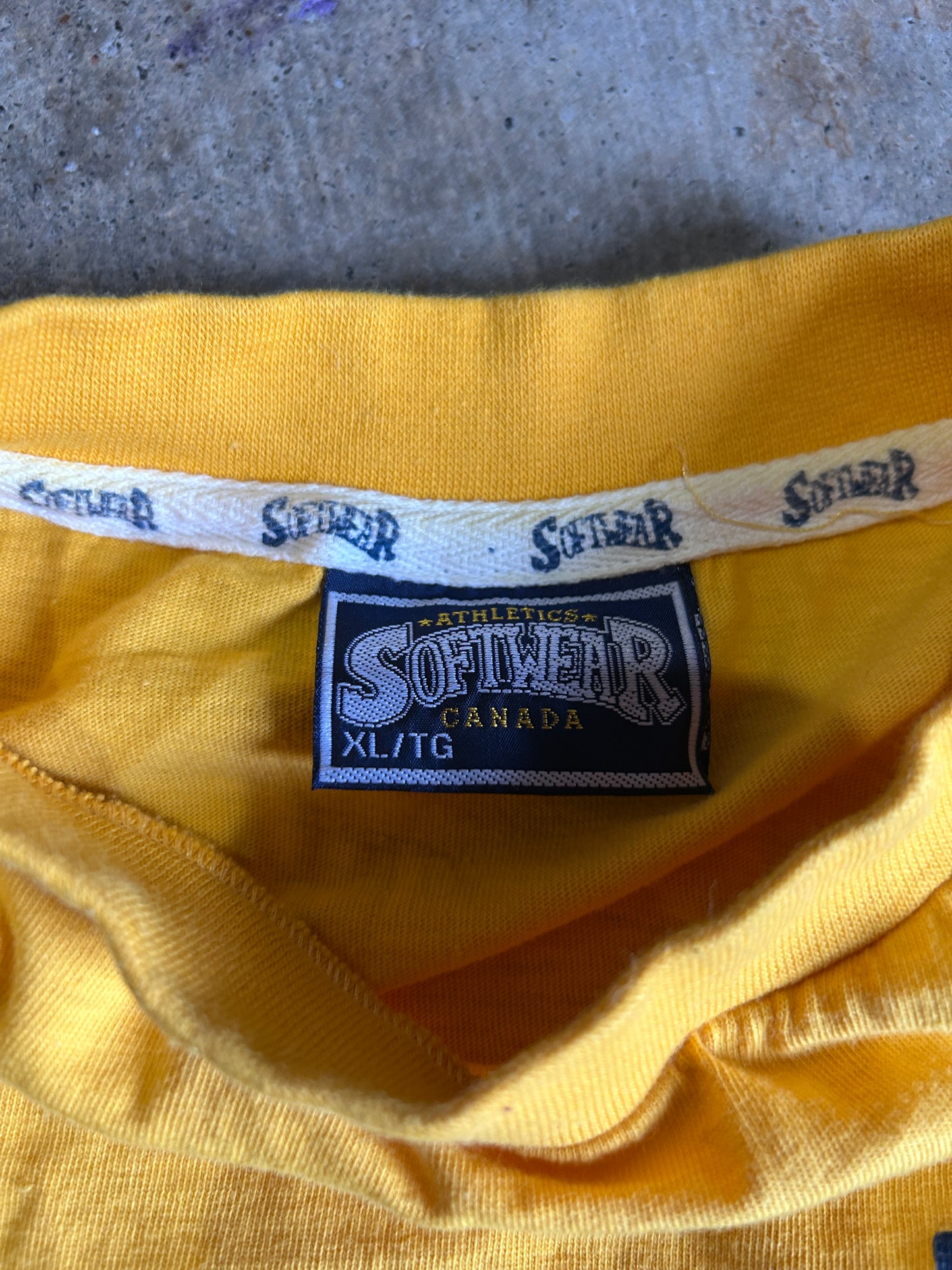 Vintage 90’s Boxy Husky Baseball Tee (XL)
