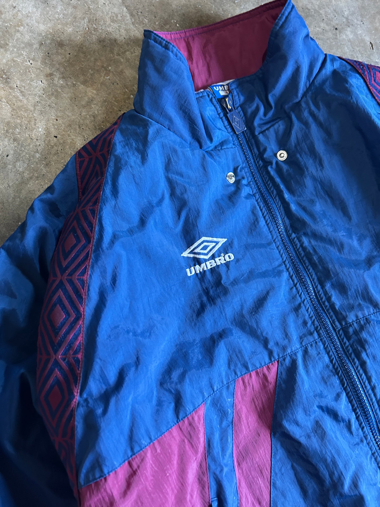 Vintage 90’s Umbro Pattern Striped Insulated Jacket (L)