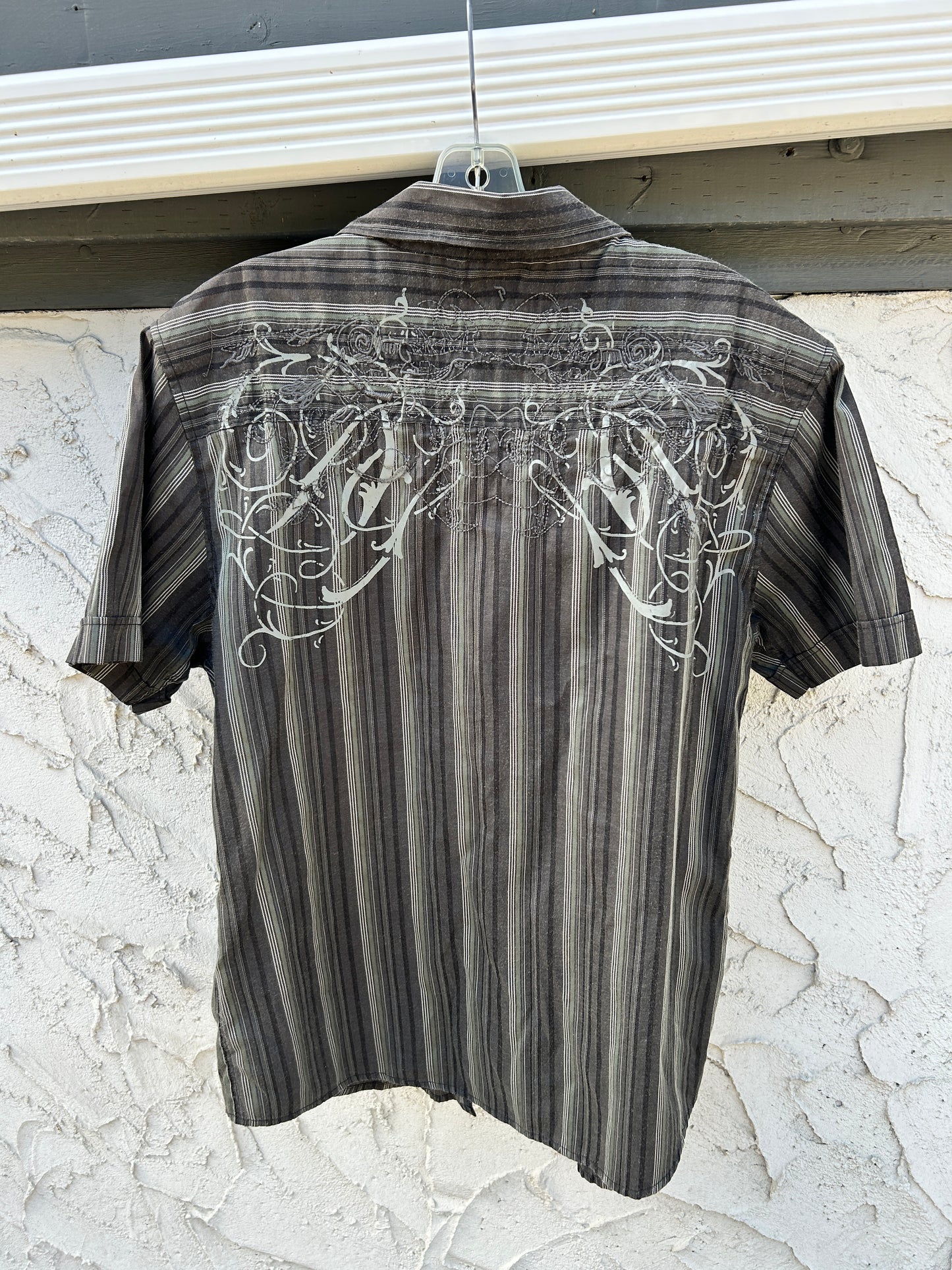 Y2K Green & Brown Embroidered Button Up (XL)