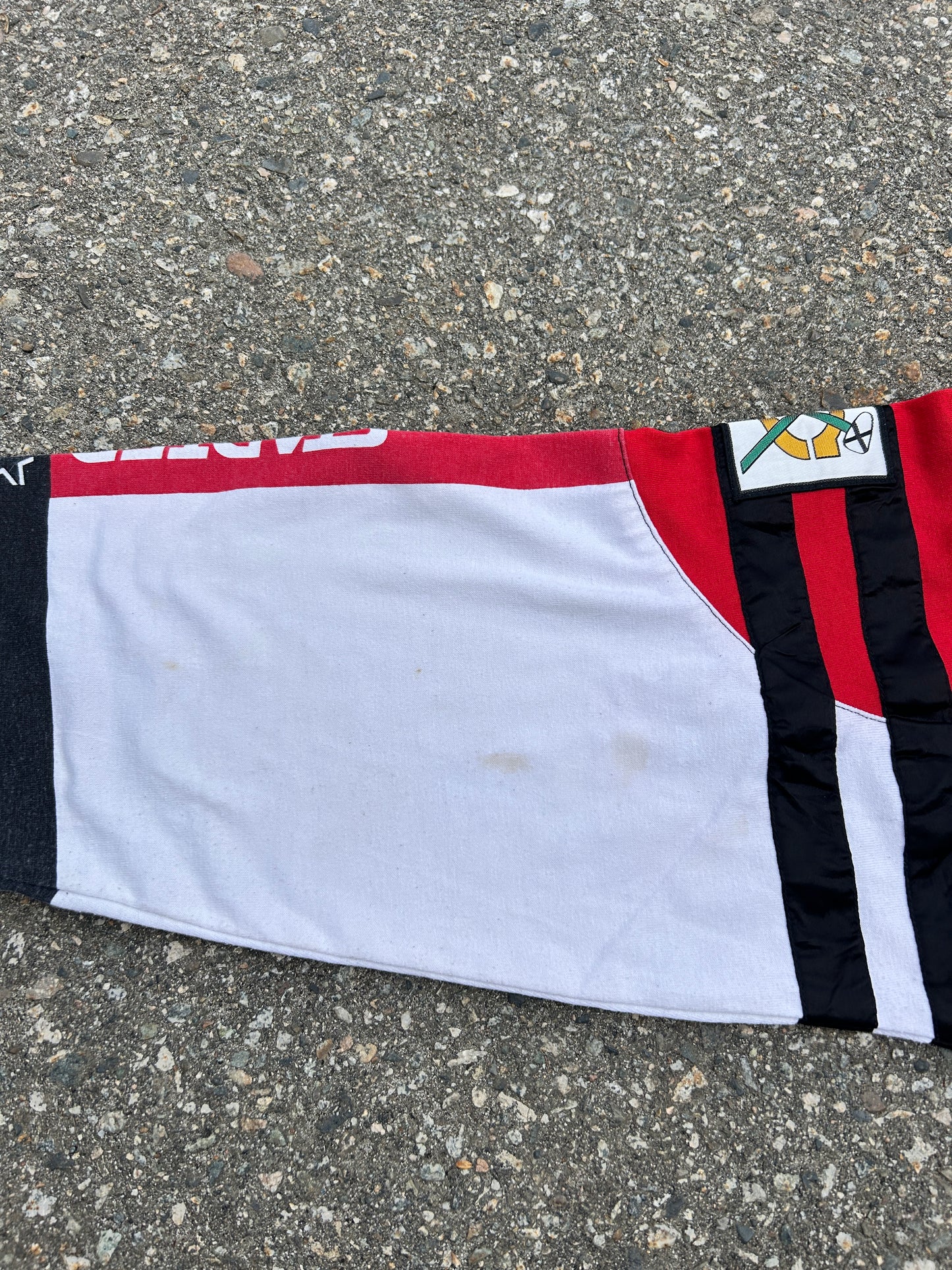 Vintage 90’s Starter Chicago Blackhawks Jersey (XL)