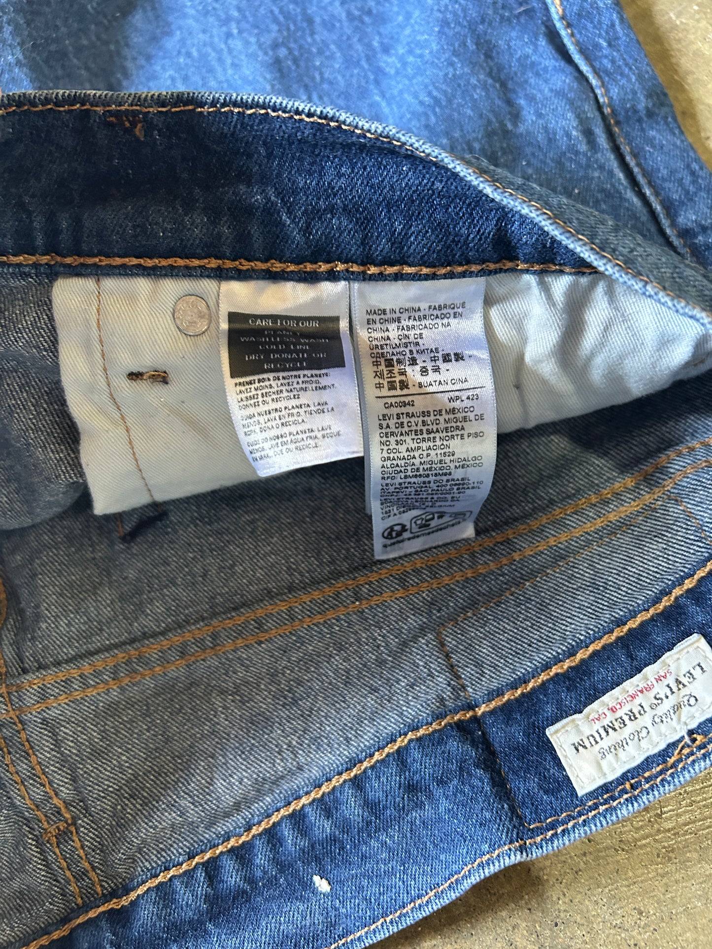 Vintage Levi’s Year Of The Rabbit Jeans (36x30)