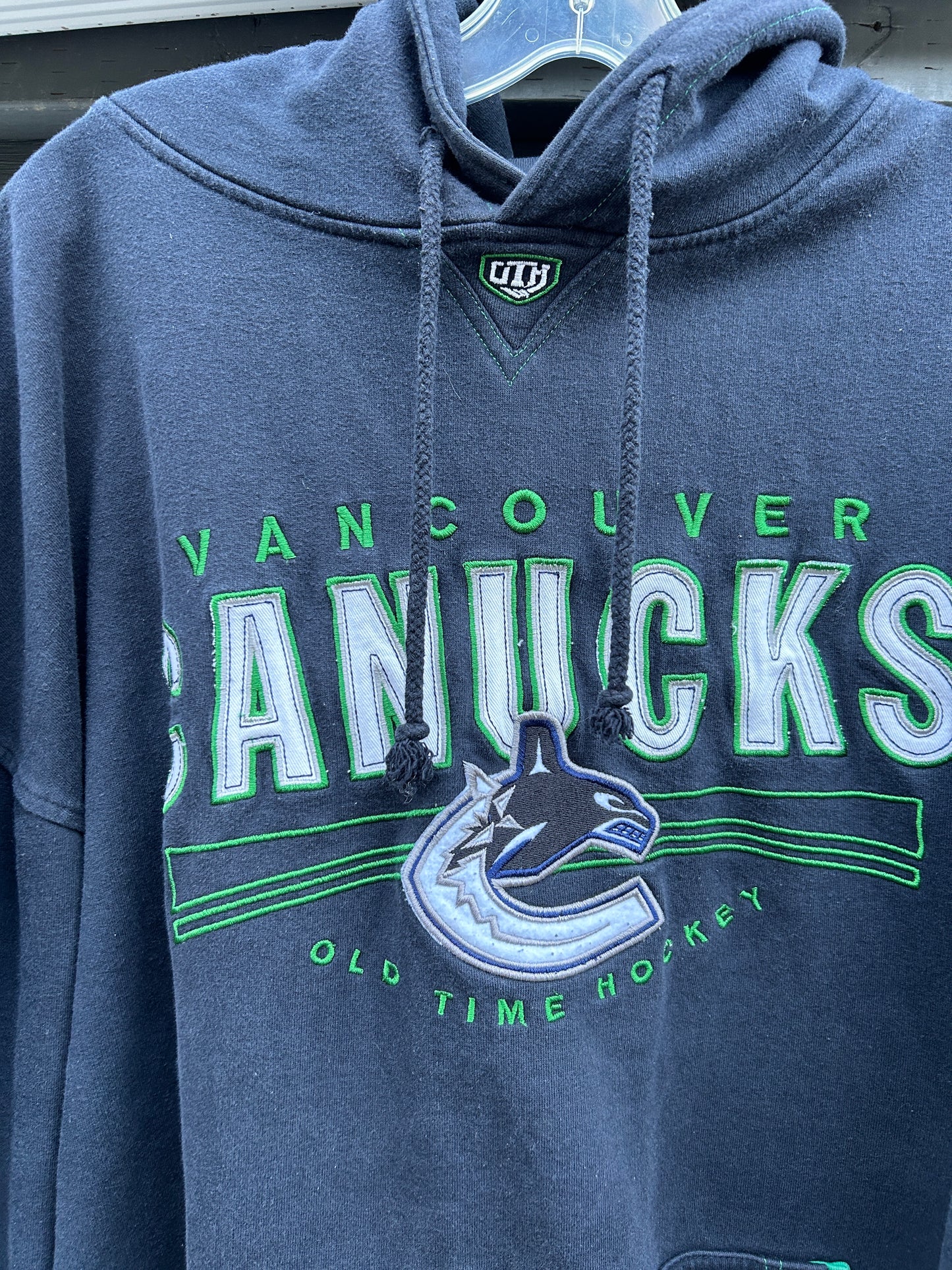 Canucks Old Time Hockey Hoodie (2XL)