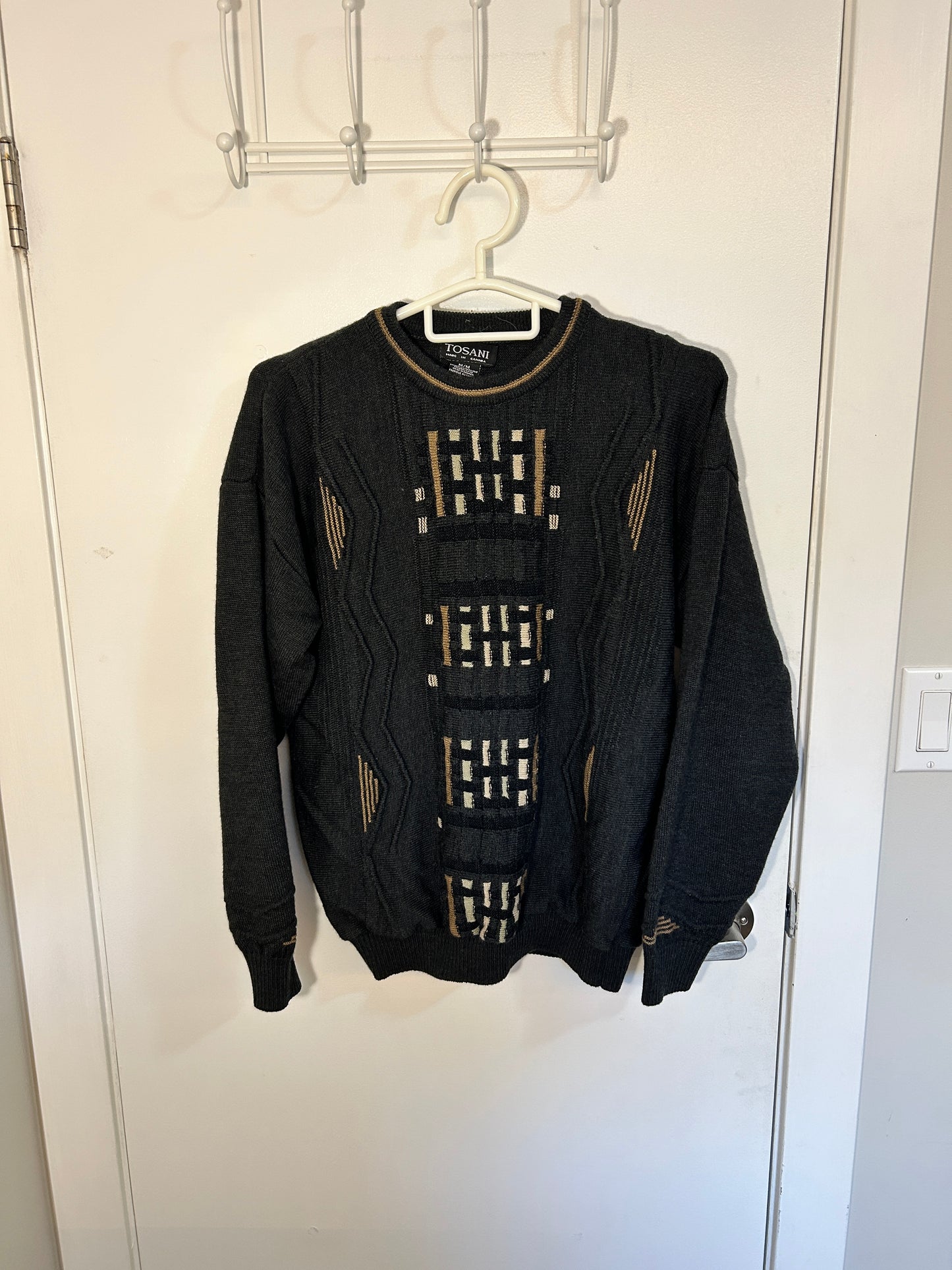 Tosani 3D Textured Knit (M)